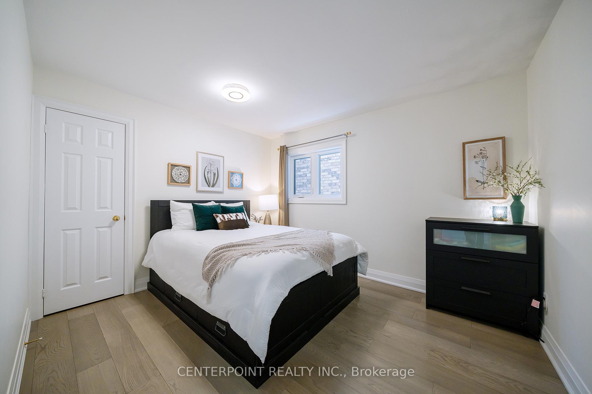 Photo 20 of 44 Bridlefield Lane, Markham, Berczy — HOMEH
