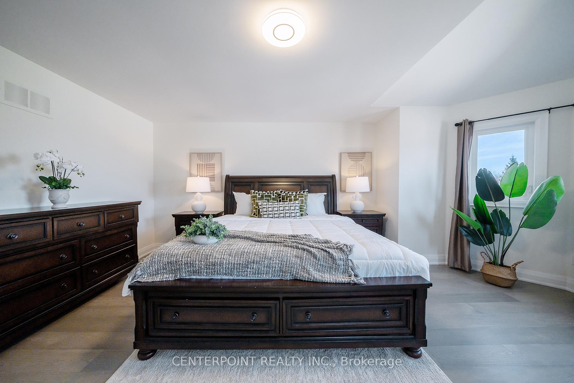 Photo 24 of 44 Bridlefield Lane, Markham, Berczy — HOMEH
