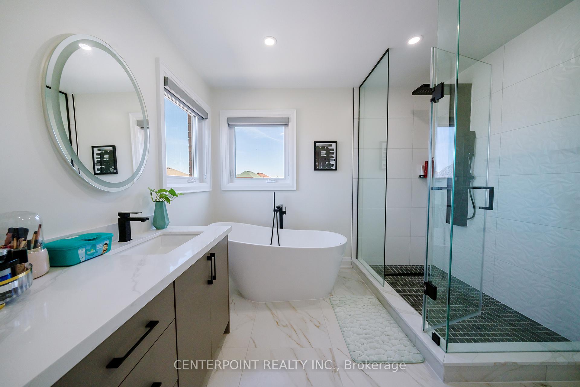Photo 26 of 44 Bridlefield Lane, Markham, Berczy — HOMEH