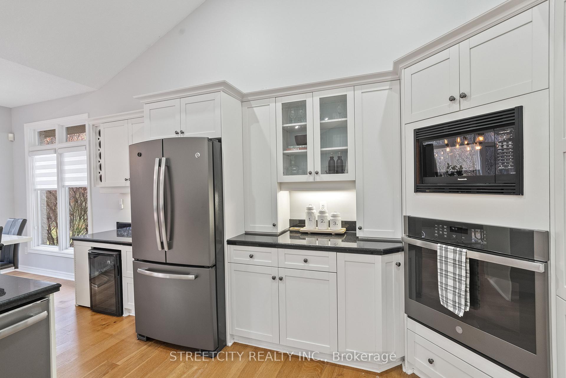 Photo 15 of 27 Wynfield Lane S, Middlesex Centre, Melrose — HOMEH