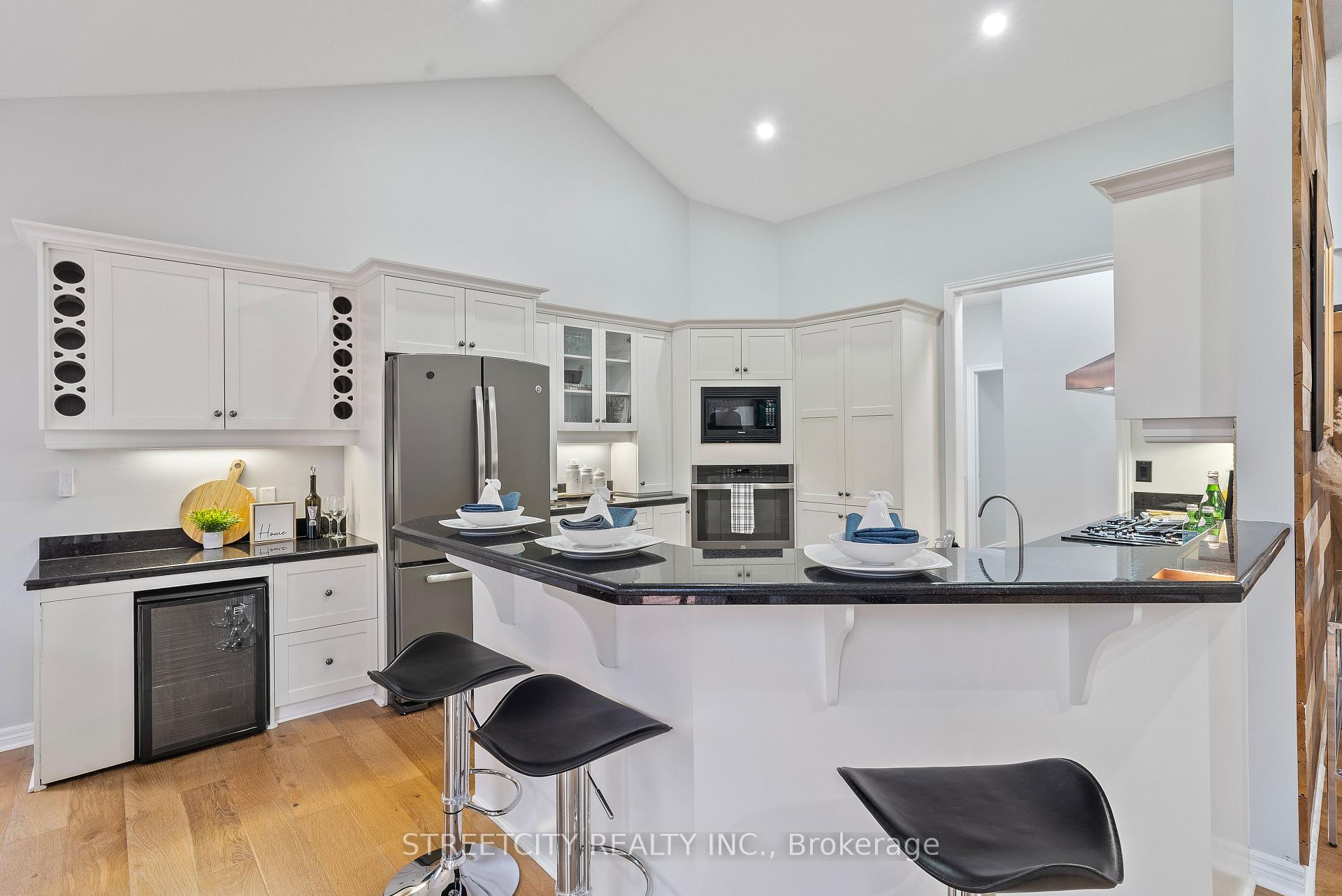Photo 17 of 27 Wynfield Lane S, Middlesex Centre, Melrose — HOMEH