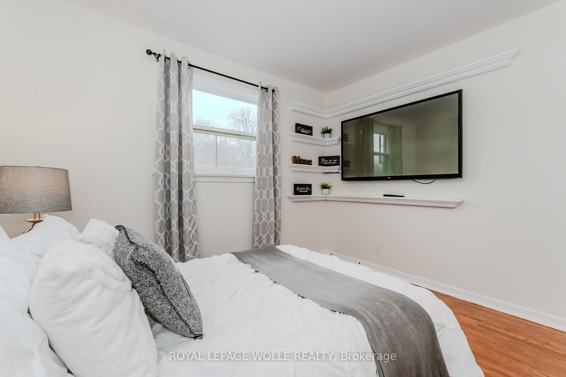 Photo 12 of 119 Fairmount Road, Kitchener — HOMEH