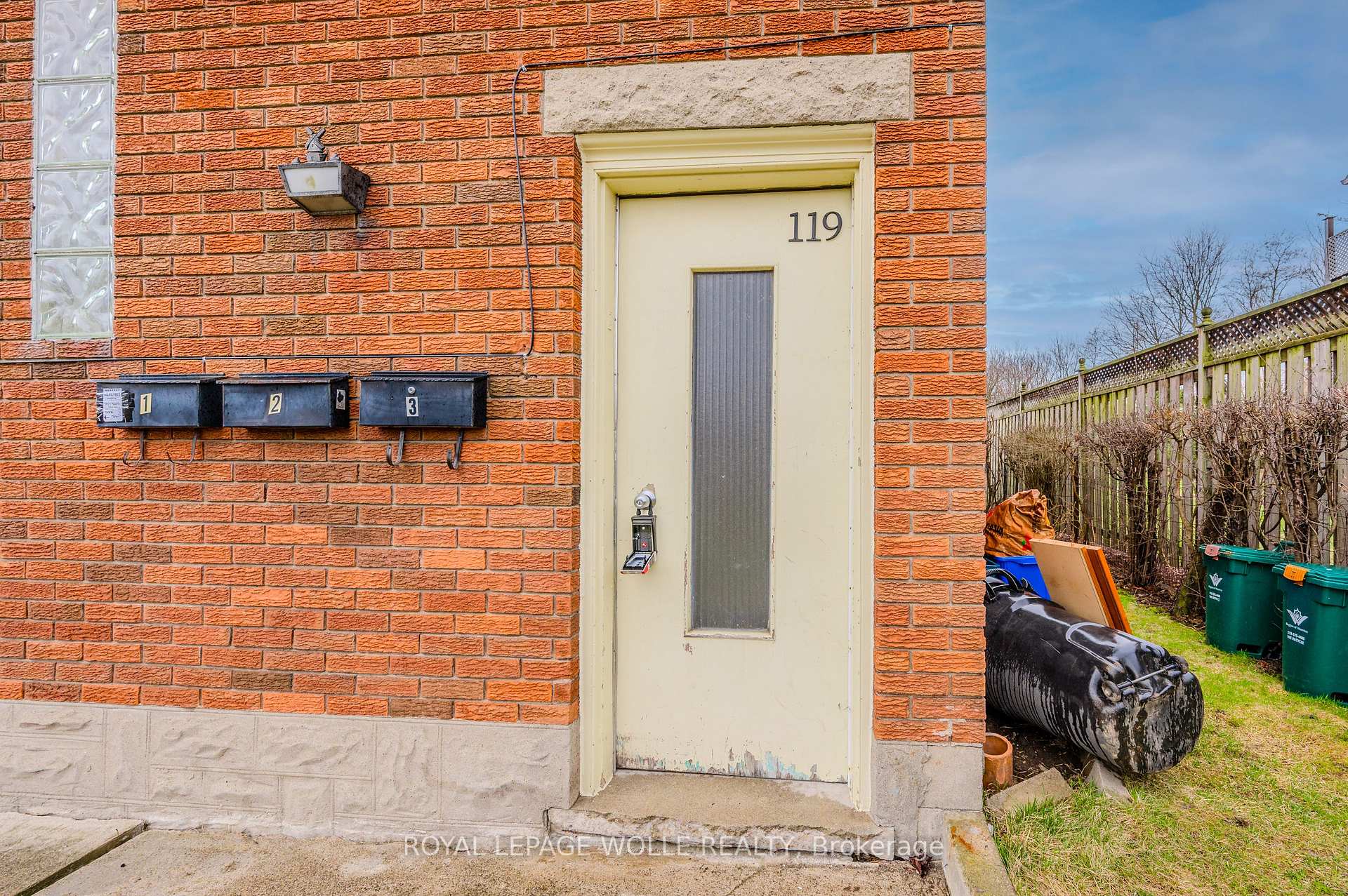 Photo 16 of 119 Fairmount Road, Kitchener — HOMEH