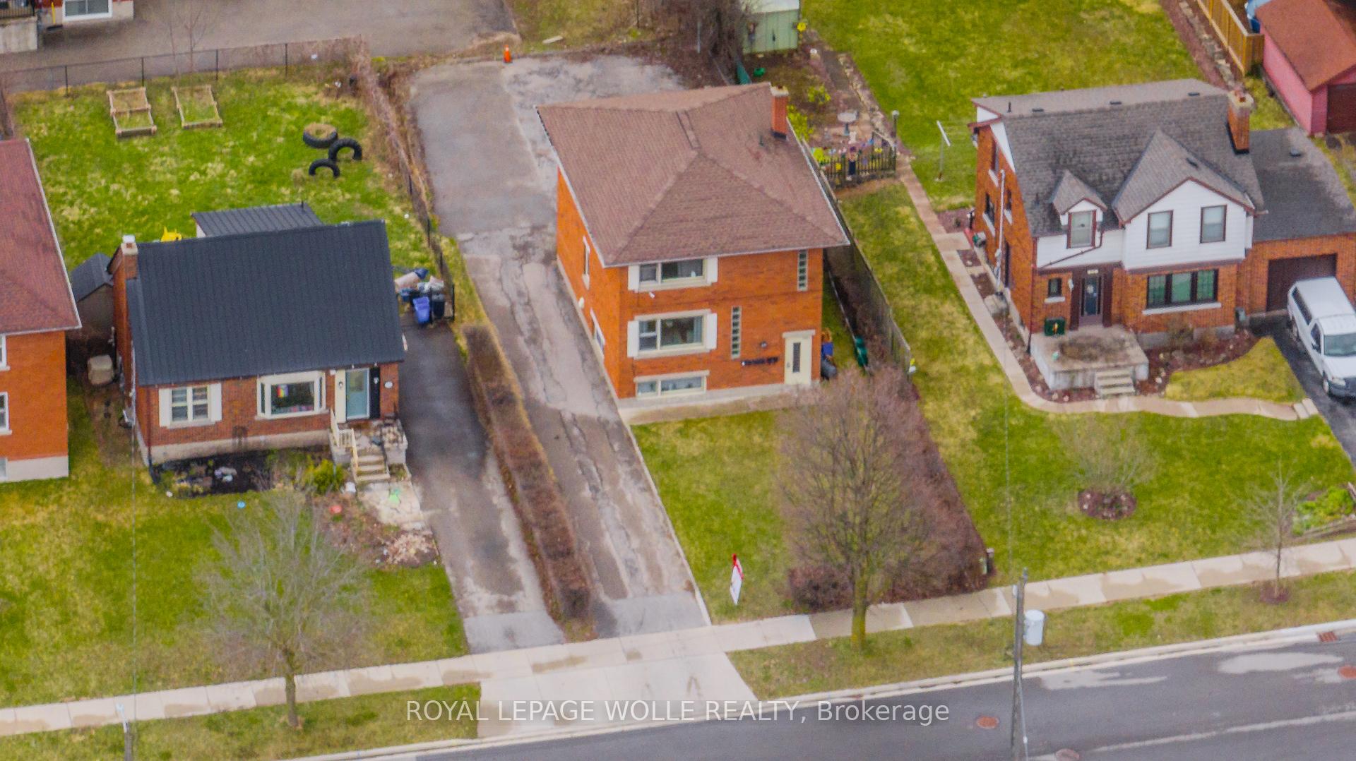 Photo 35 of 119 Fairmount Road, Kitchener — HOMEH