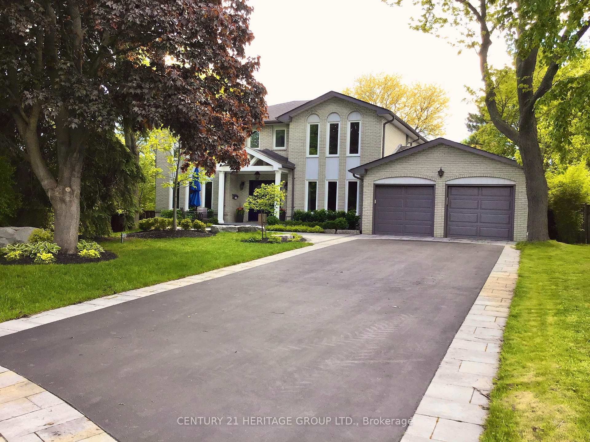 Photo 1 of 12 Cedar Forest Court, Markham, Royal Orchard — HOMEH