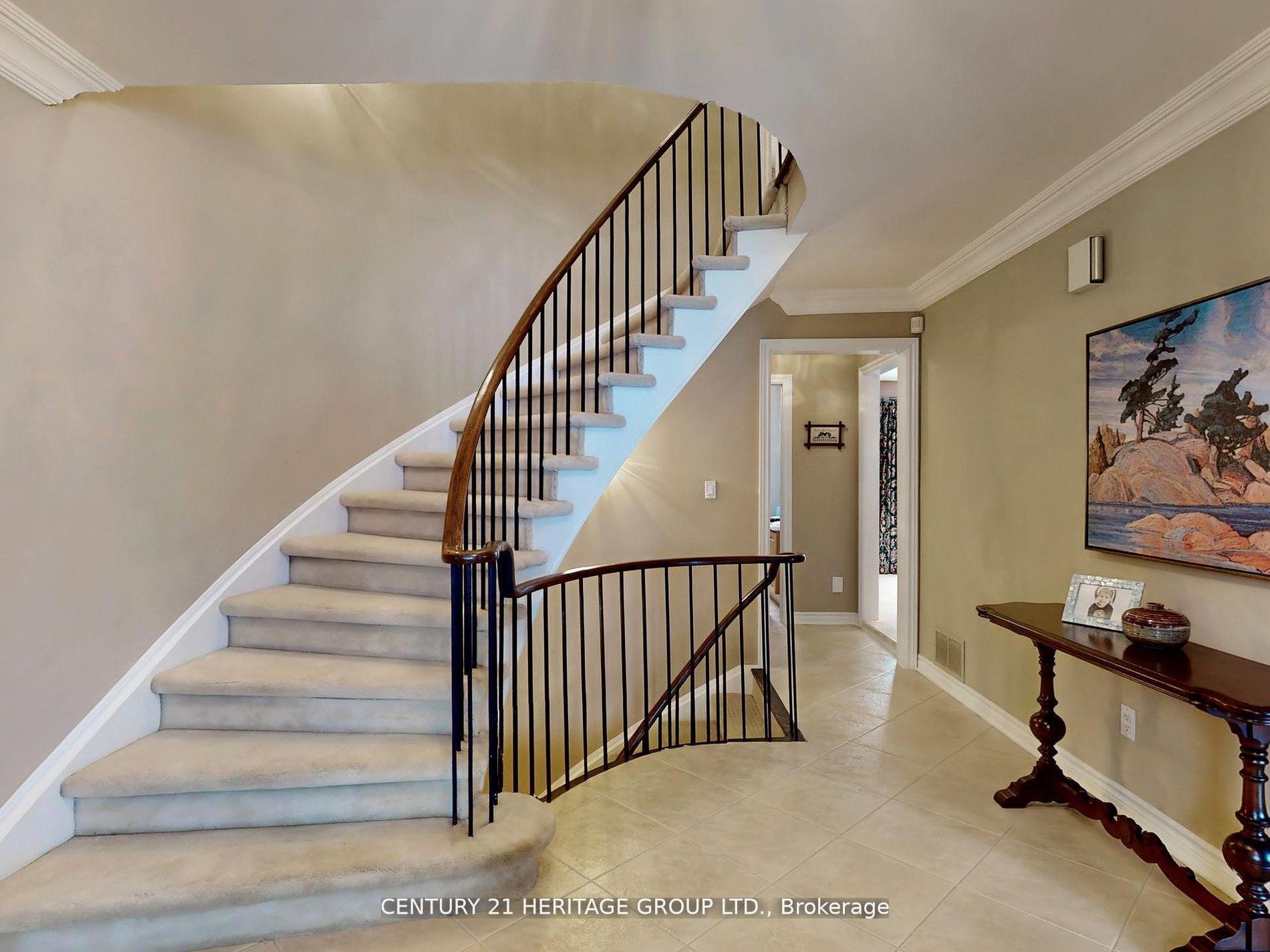 Photo 3 of 12 Cedar Forest Court, Markham, Royal Orchard — HOMEH