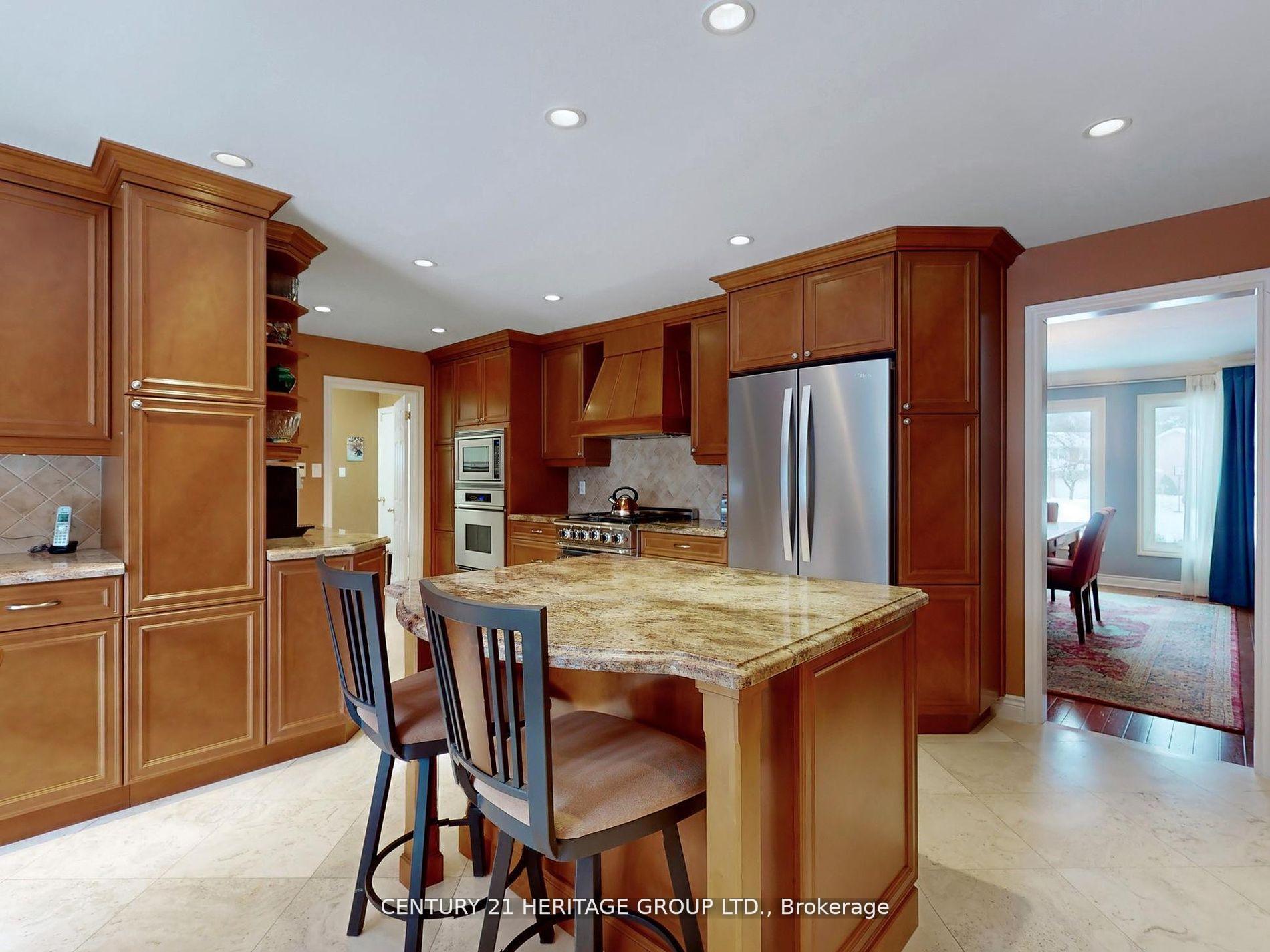 Photo 10 of 12 Cedar Forest Court, Markham, Royal Orchard — HOMEH
