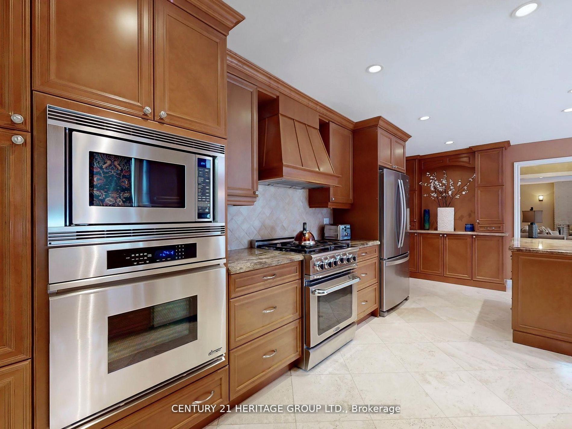 Photo 11 of 12 Cedar Forest Court, Markham, Royal Orchard — HOMEH