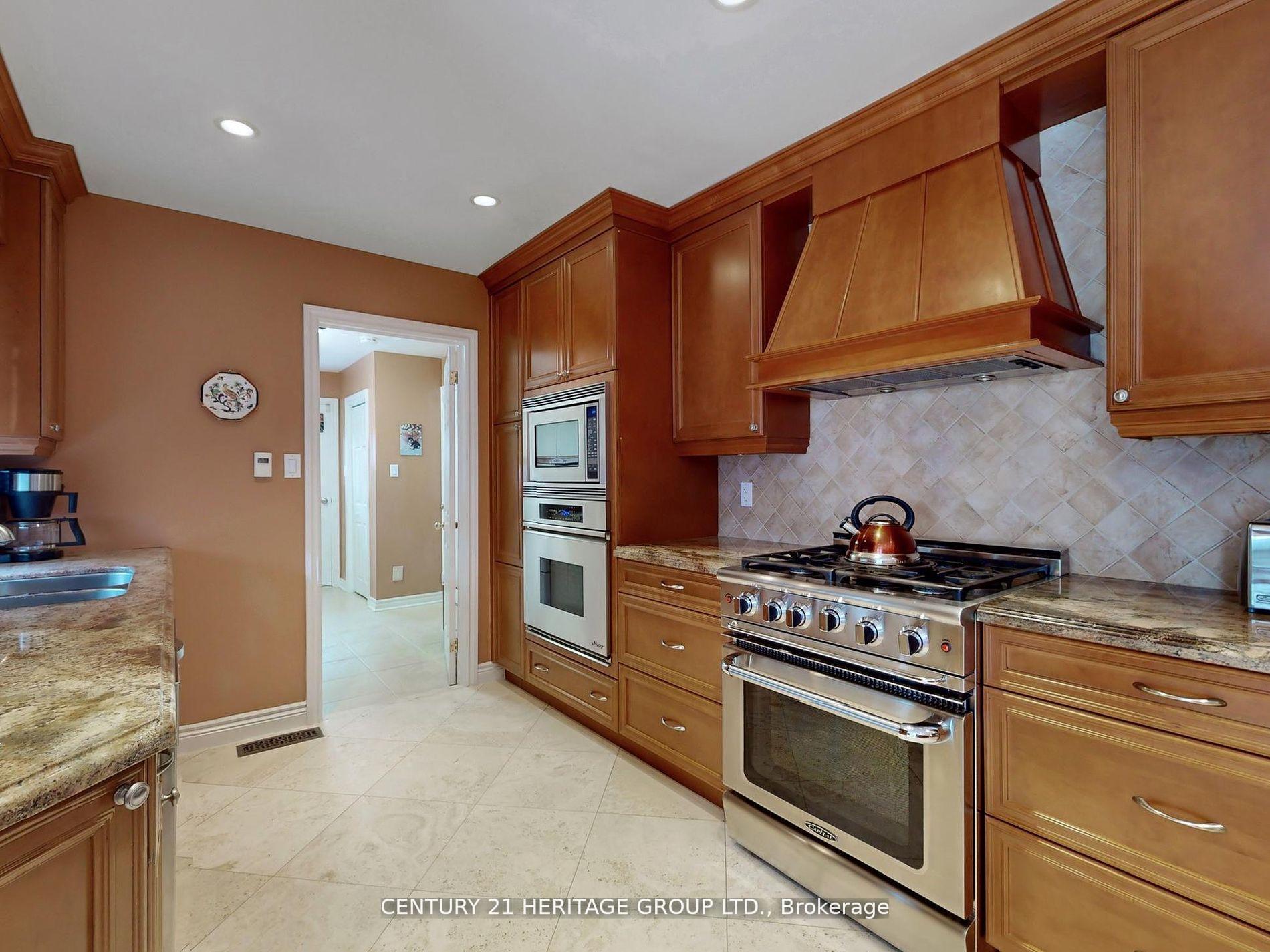 Photo 12 of 12 Cedar Forest Court, Markham, Royal Orchard — HOMEH