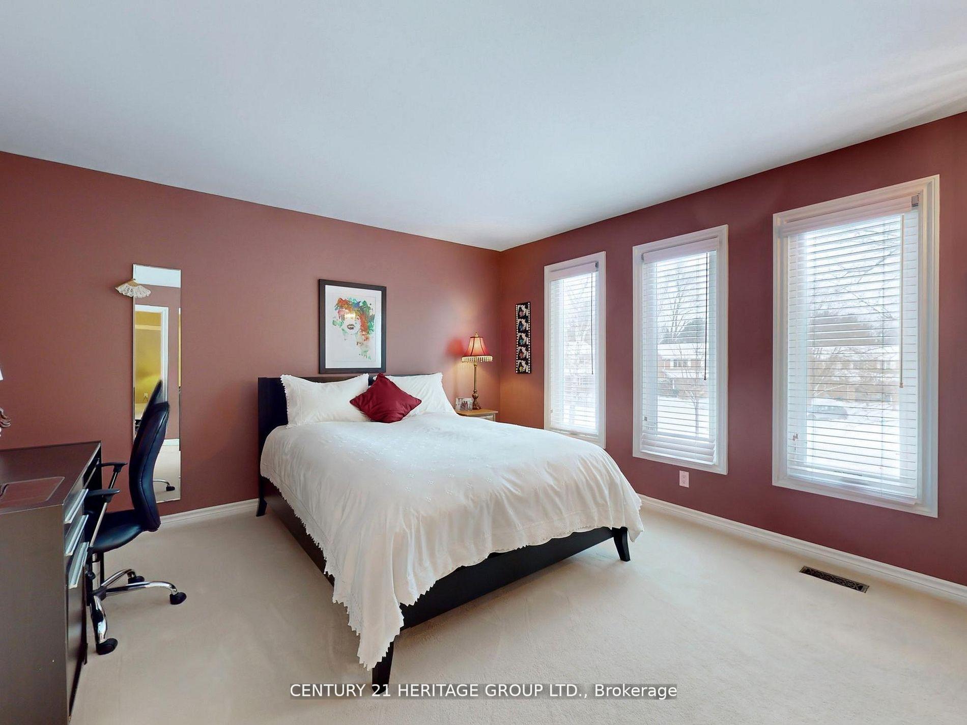 Photo 22 of 12 Cedar Forest Court, Markham, Royal Orchard — HOMEH