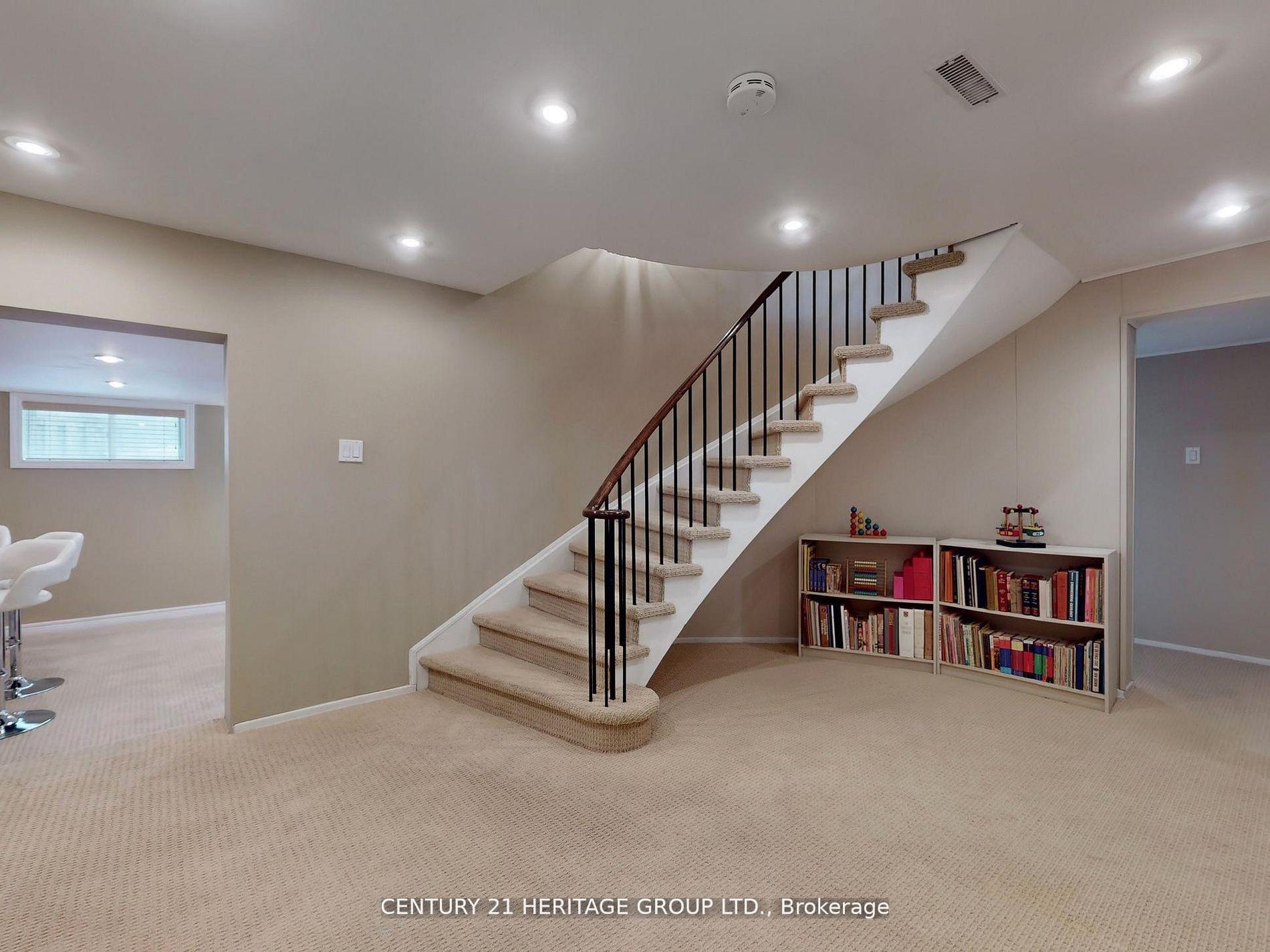 Photo 26 of 12 Cedar Forest Court, Markham, Royal Orchard — HOMEH