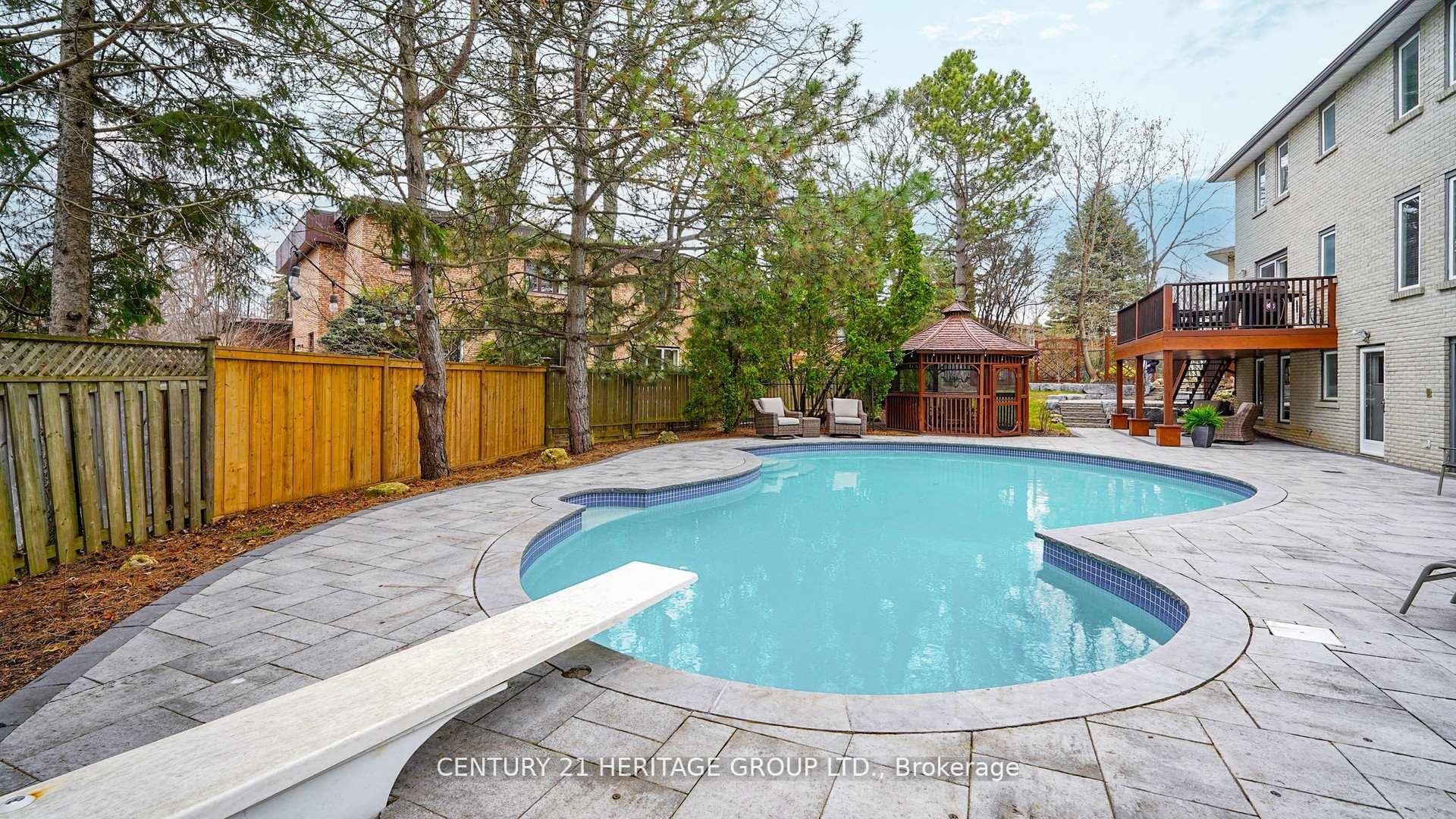 Photo 32 of 12 Cedar Forest Court, Markham, Royal Orchard — HOMEH