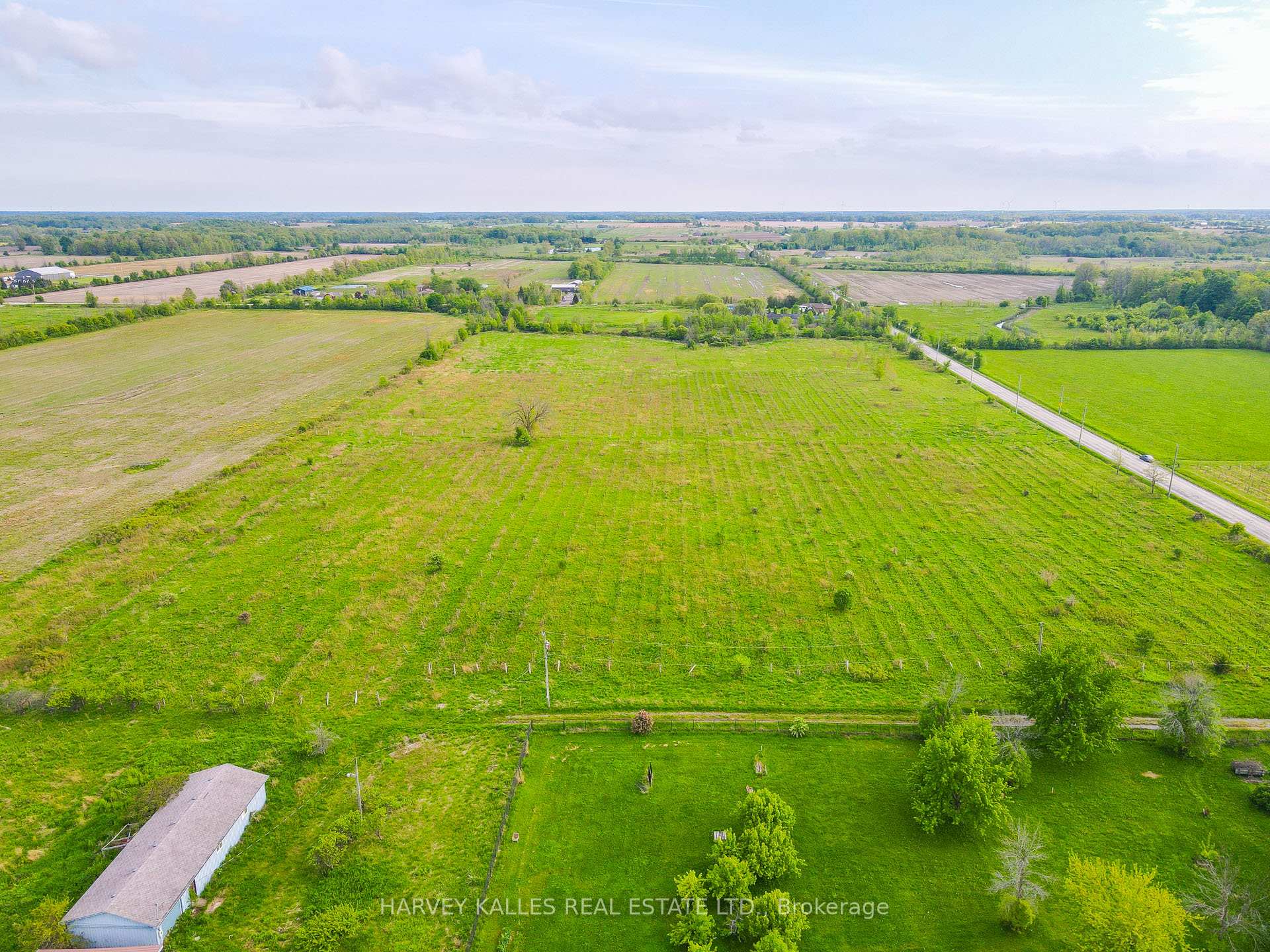Photo 13 of 610 Eleventh Road E, Hamilton, Rural Stoney Creek — HOMEH