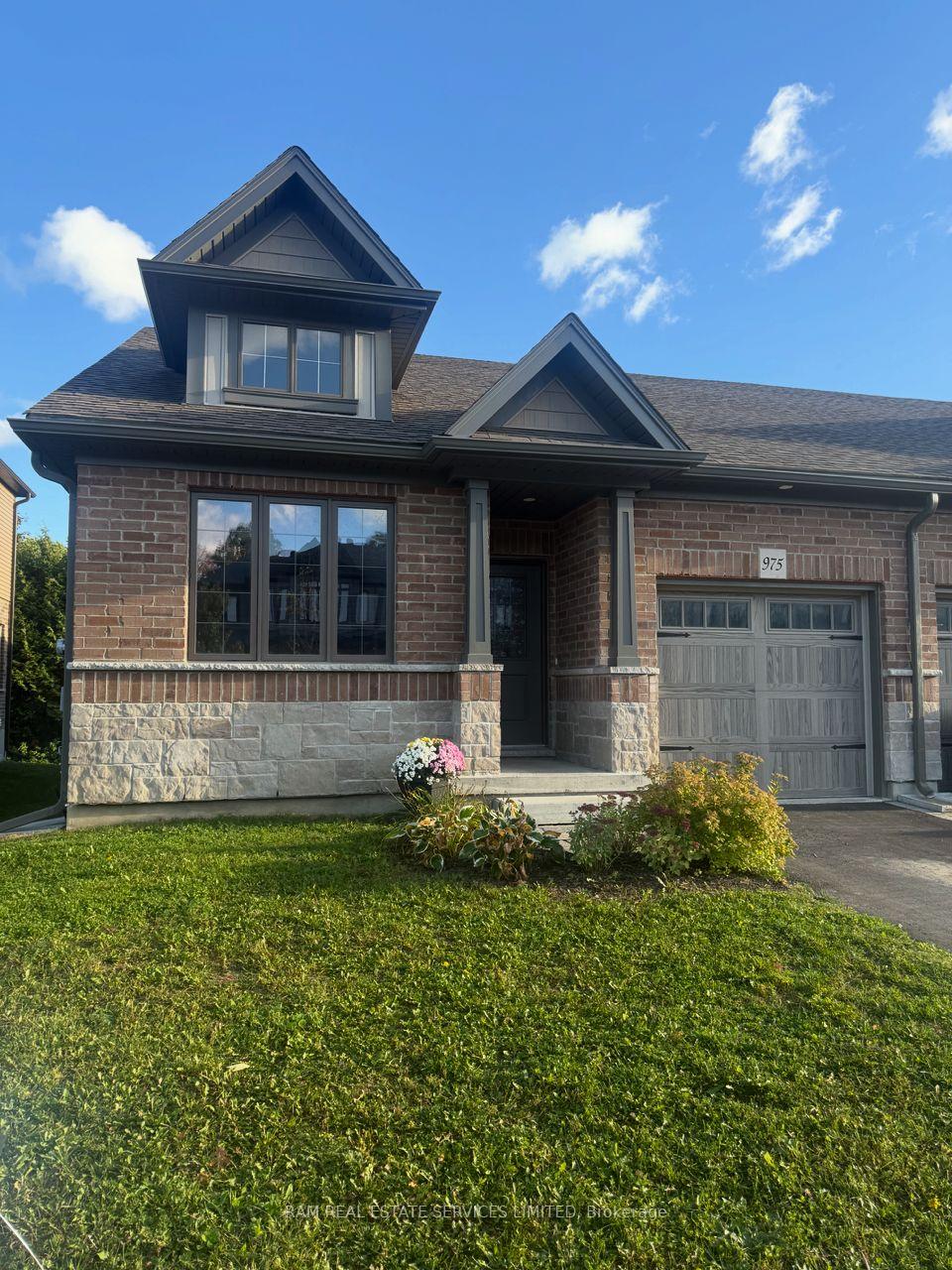 Photo 3 of 975 wright Drive, Midland — HOMEH