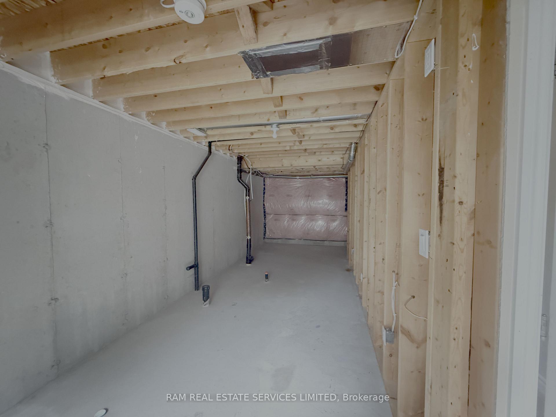 Photo 14 of 975 wright Drive, Midland — HOMEH