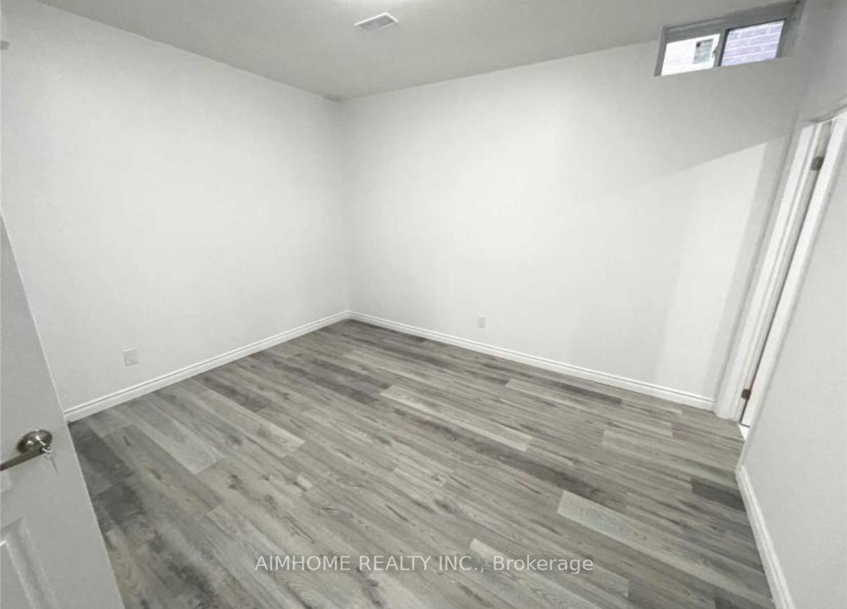 Photo 8 of Unit Bsmt, 139 Maple Ridge Crescent, Markham, Greensborough — HOMEH
