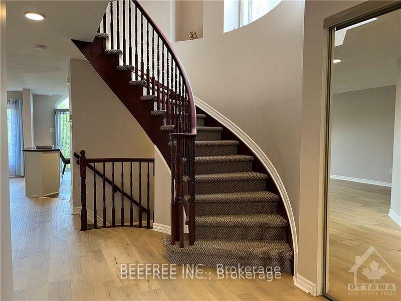 Photo 3 of 127 Forestbrook Street, Ottawa, Kanata - Morgan's Grant/South March — HOMEH