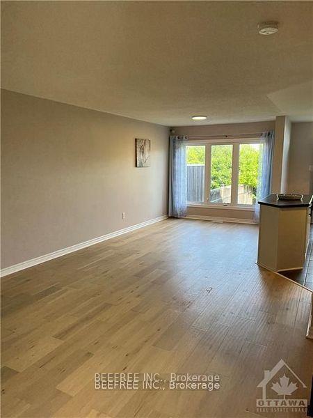 Photo 5 of 127 Forestbrook Street, Ottawa, Kanata - Morgan's Grant/South March — HOMEH