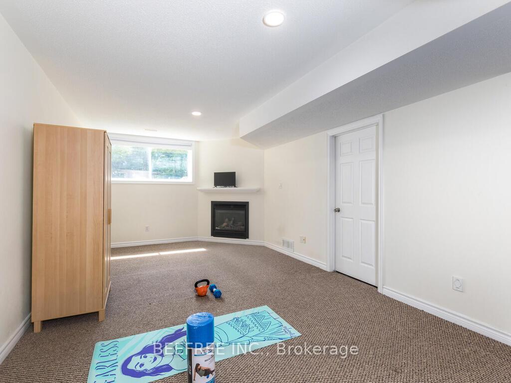 Photo 20 of 127 Forestbrook Street, Ottawa, Kanata - Morgan's Grant/South March — HOMEH