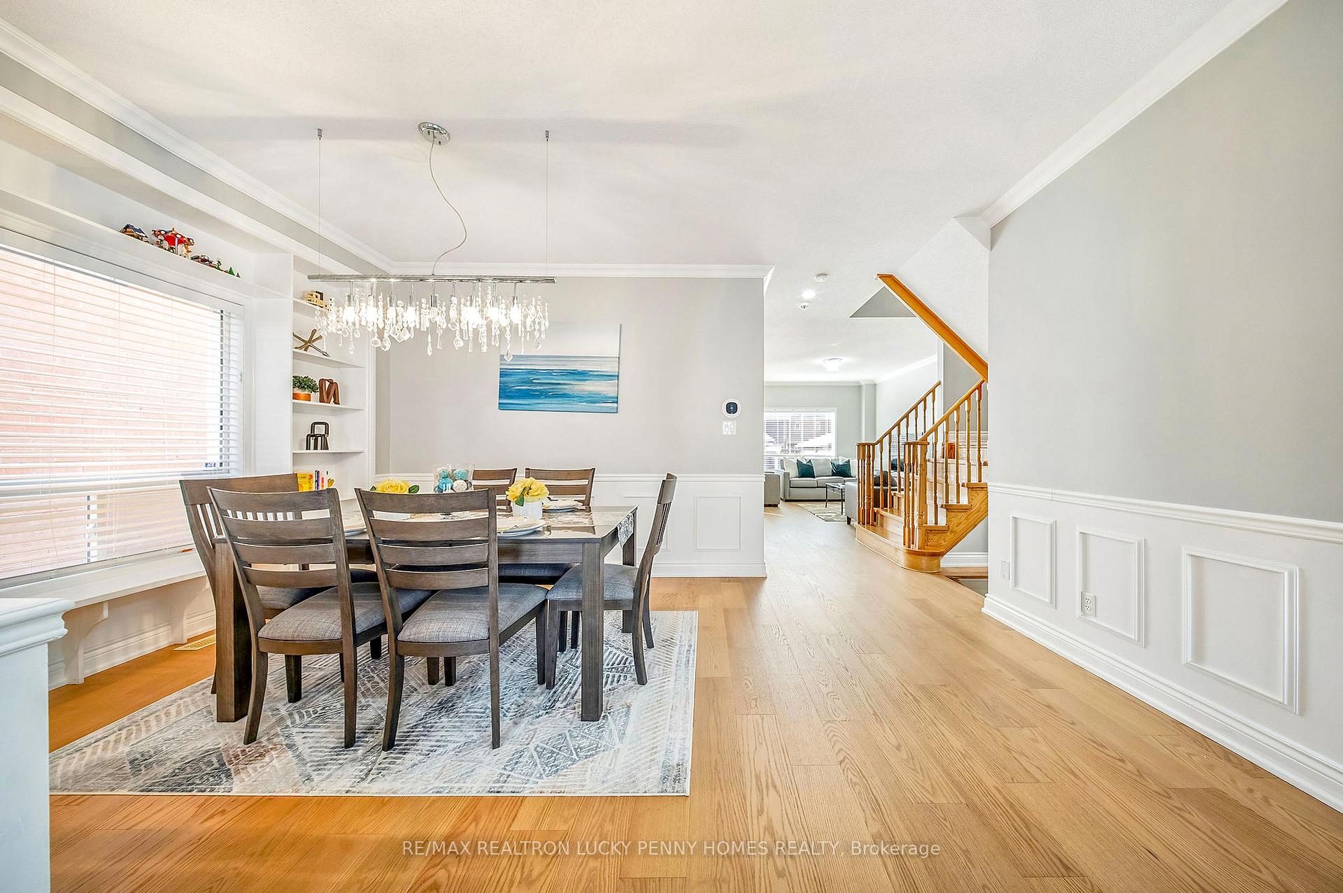 Photo 4 of 70 Lucien Street, Markham, Village Green-South Unionville — HOMEH