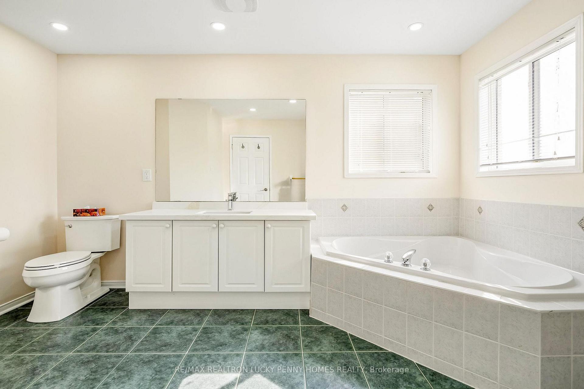 Photo 20 of 70 Lucien Street, Markham, Village Green-South Unionville — HOMEH