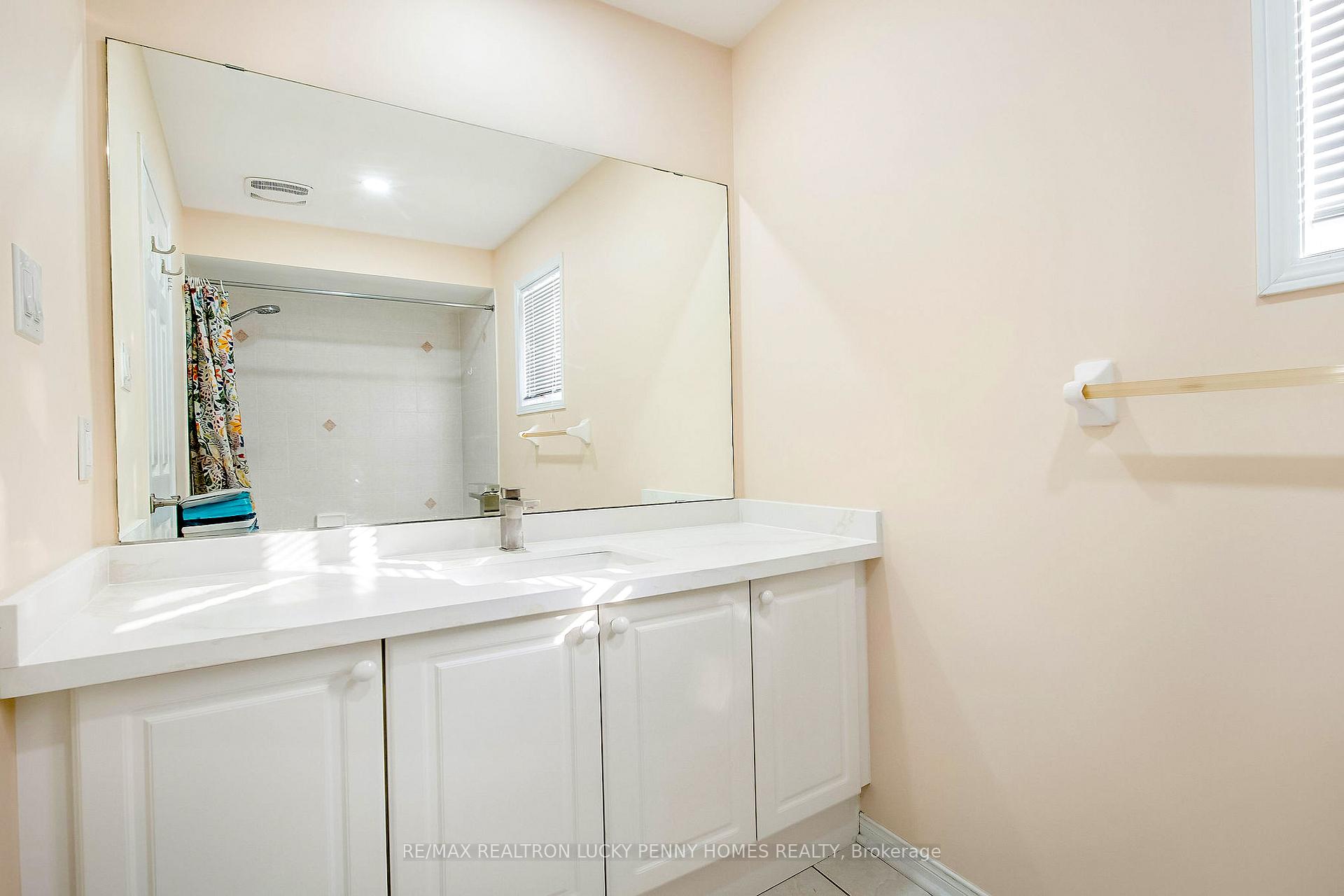Photo 24 of 70 Lucien Street, Markham, Village Green-South Unionville — HOMEH