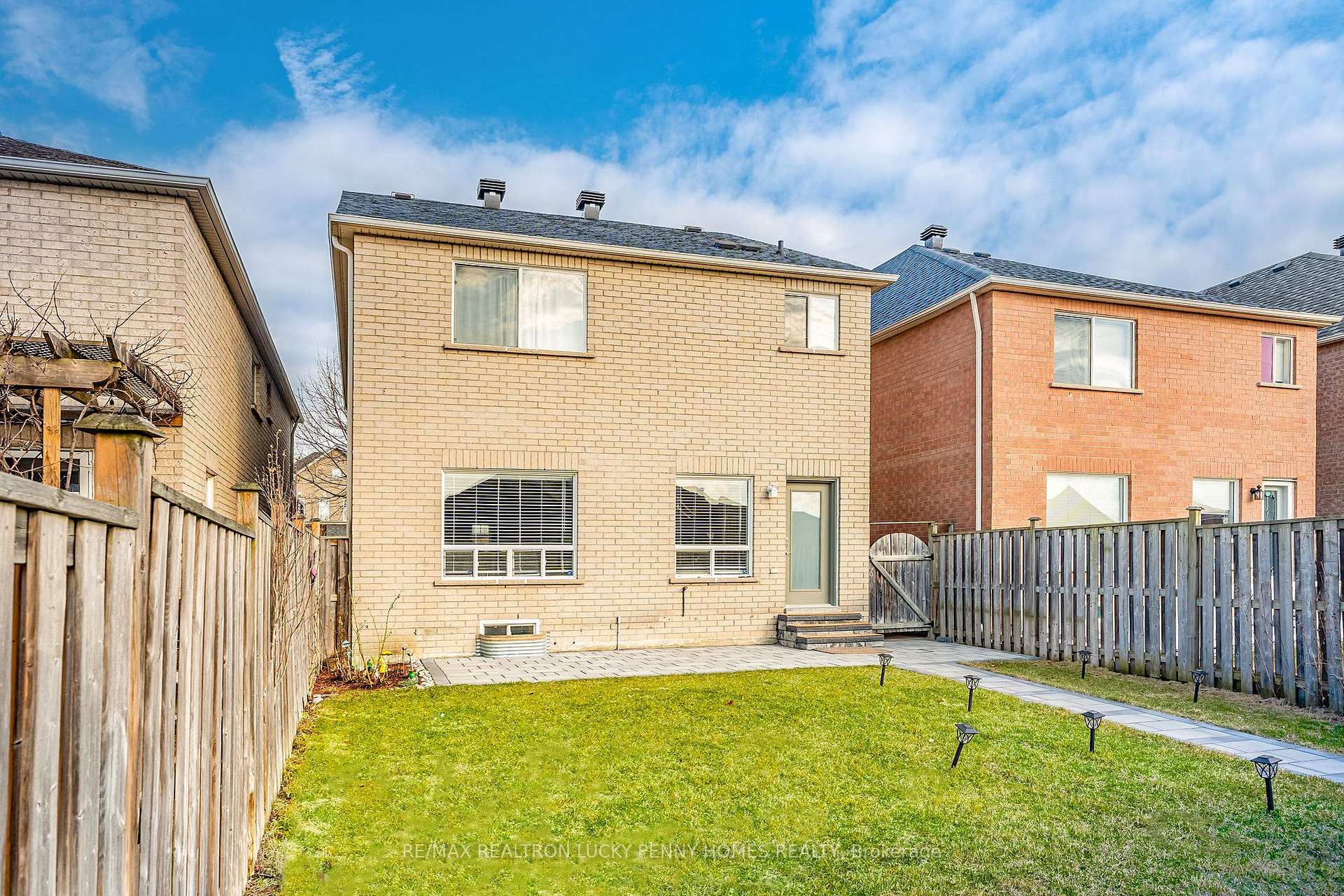 Photo 29 of 70 Lucien Street, Markham, Village Green-South Unionville — HOMEH