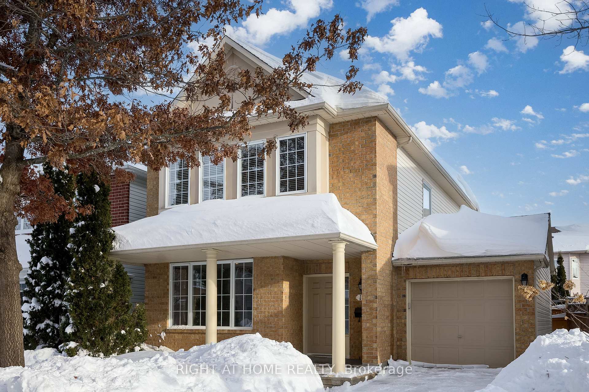 Photo 1 of 17 Ealing Street, Ottawa, Kanata - Morgan's Grant/South March — HOMEH