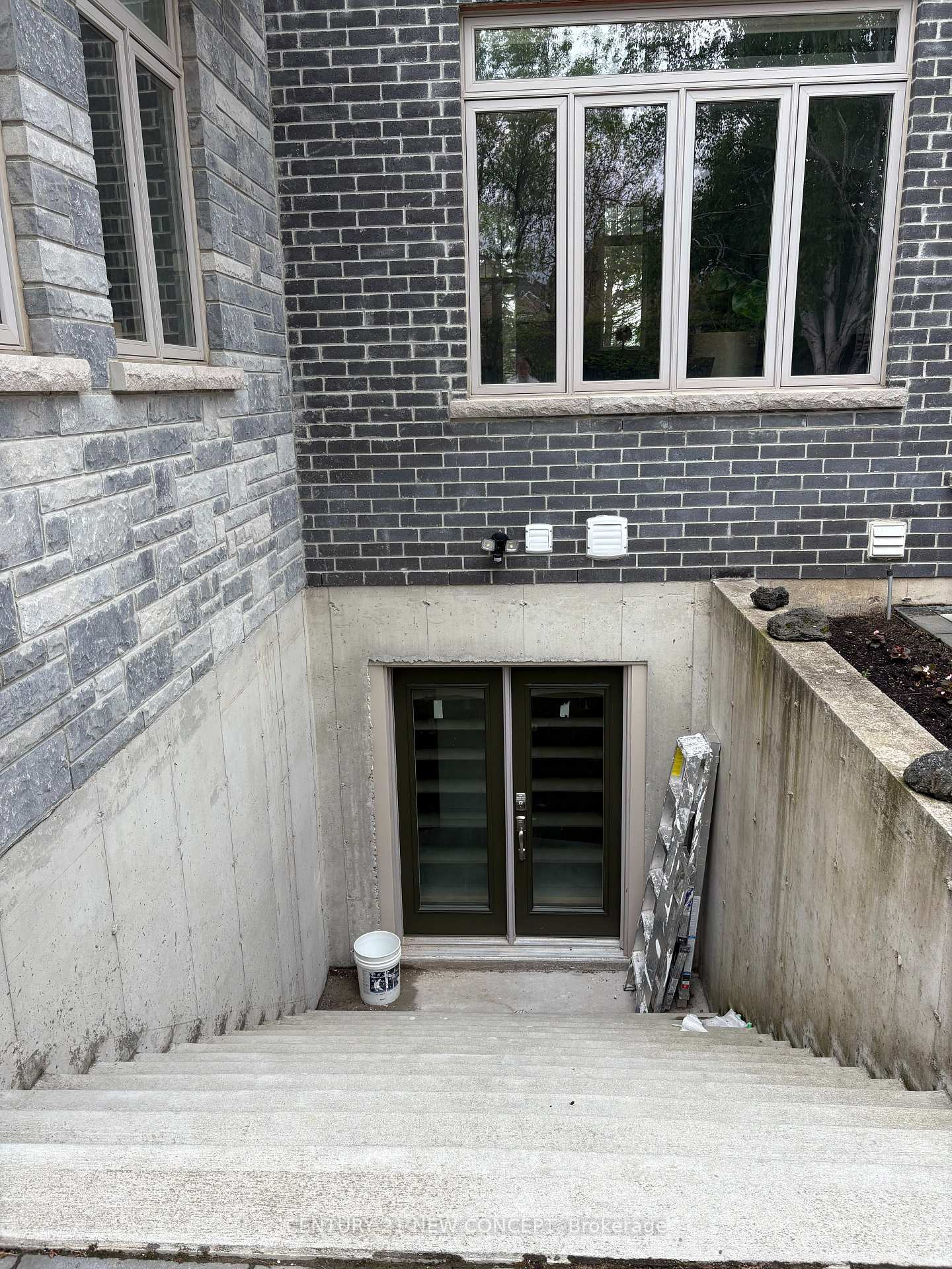 Photo 2 of Unit Basement, 350 Rymal Road W, Hamilton, Sheldon — HOMEH