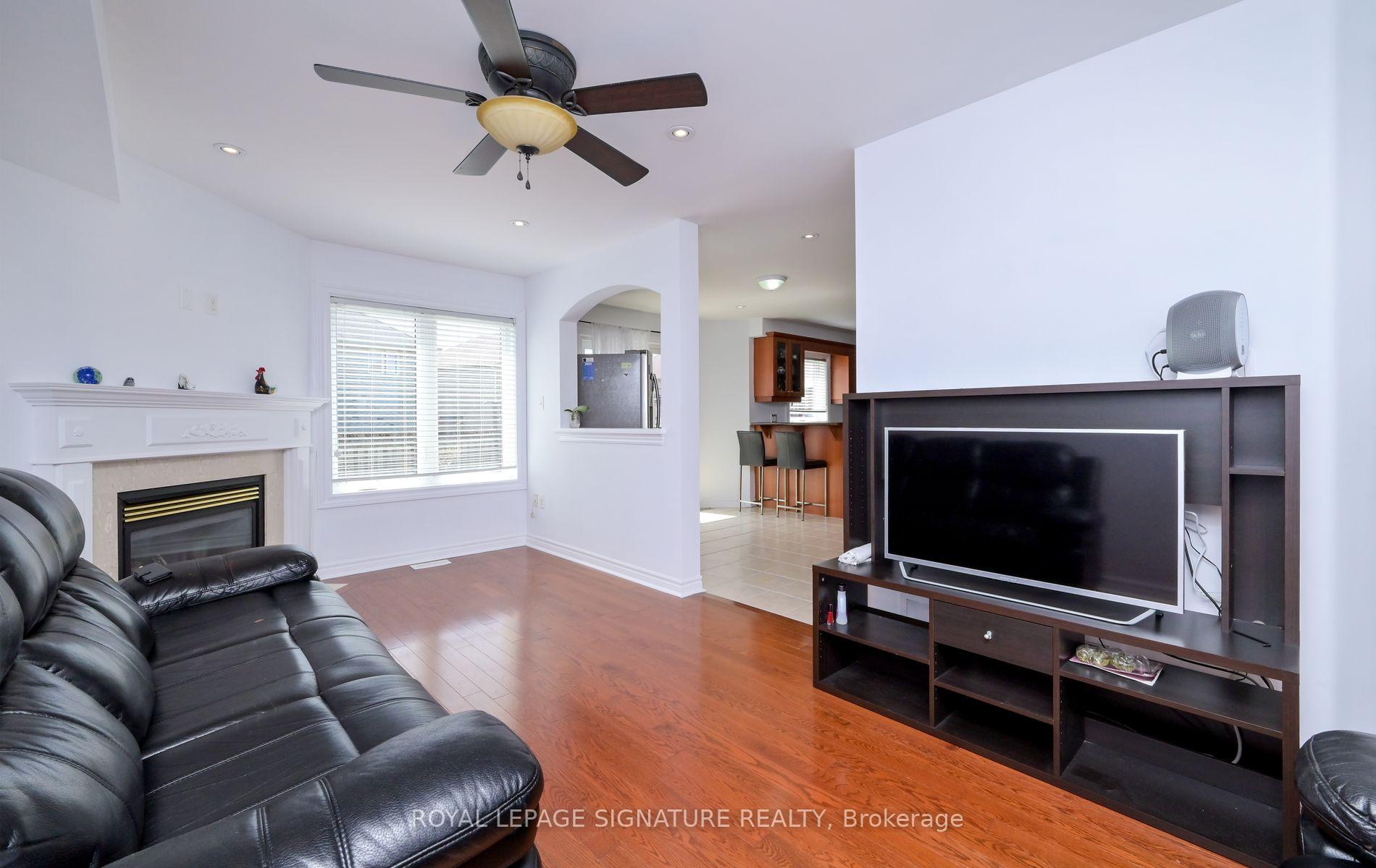 Photo 10 of 1327 Corm Street, Innisfil, Alcona — HOMEH