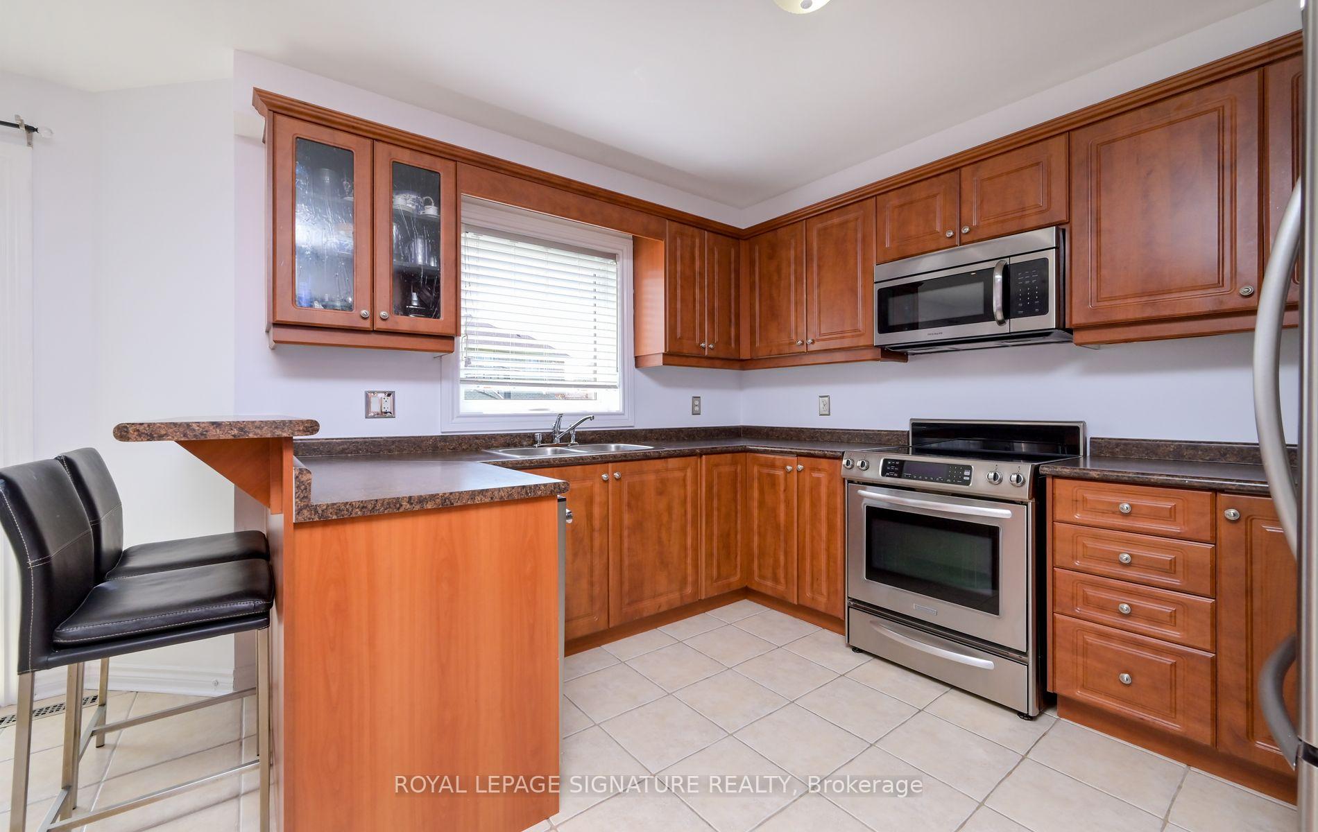 Photo 21 of 1327 Corm Street, Innisfil, Alcona — HOMEH