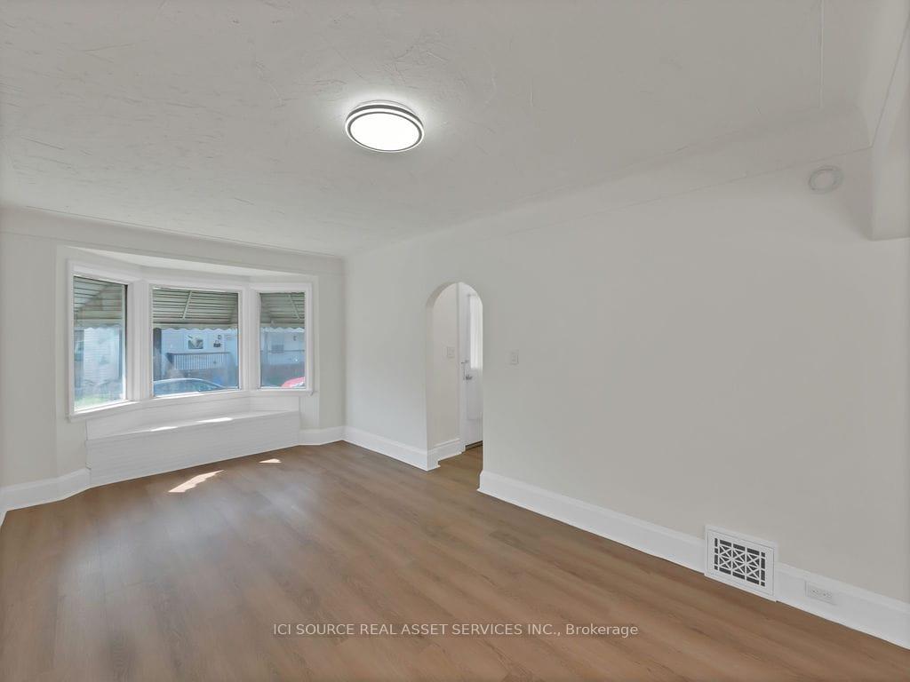 Photo 3 of 20 Edgar Street, Hamilton, Crown Point — HOMEH