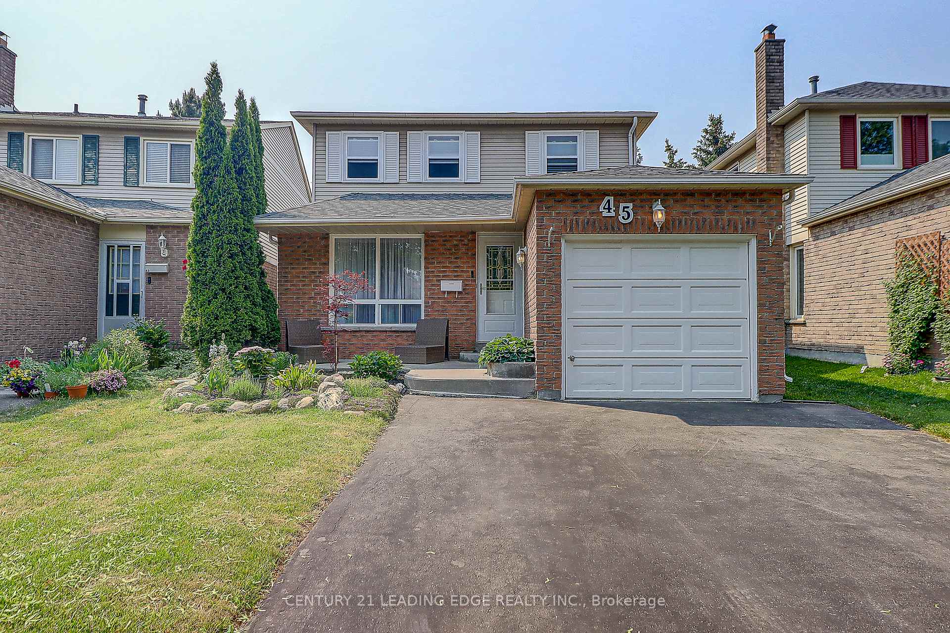 Photo 2 of 45 Vanessa Road, Markham, Markville — HOMEH