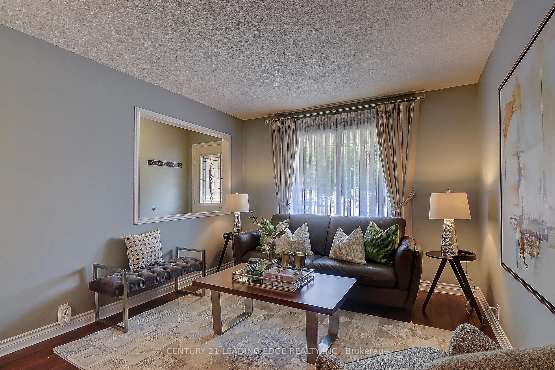 Photo 6 of 45 Vanessa Road, Markham, Markville — HOMEH