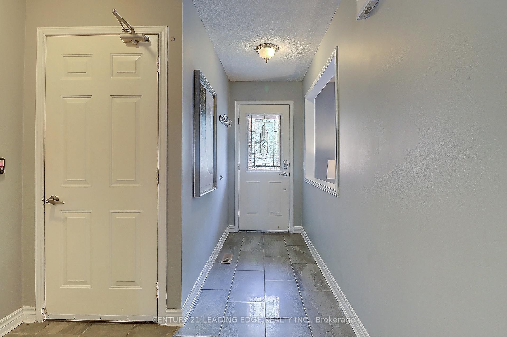 Photo 8 of 45 Vanessa Road, Markham, Markville — HOMEH