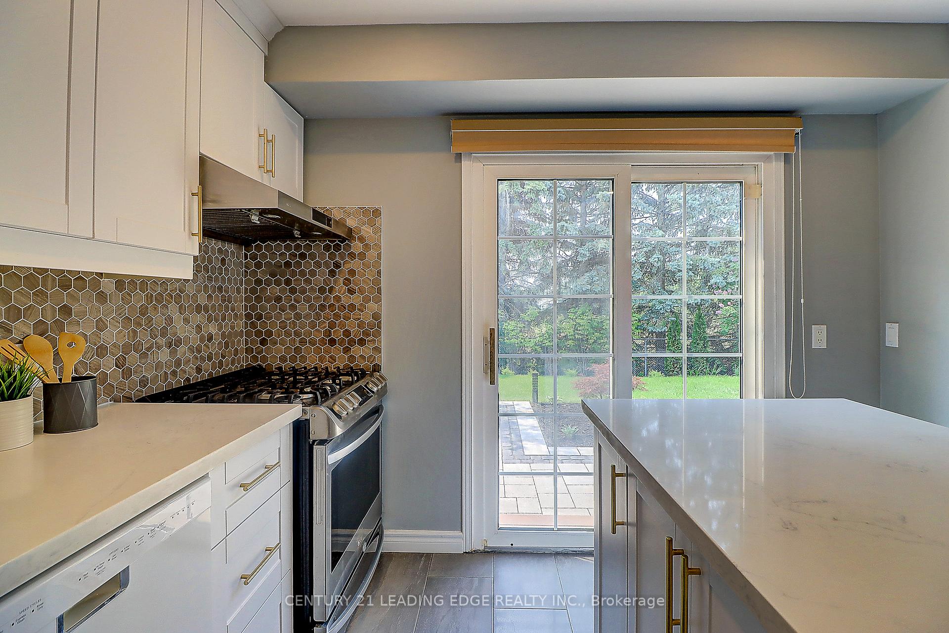 Photo 19 of 45 Vanessa Road, Markham, Markville — HOMEH