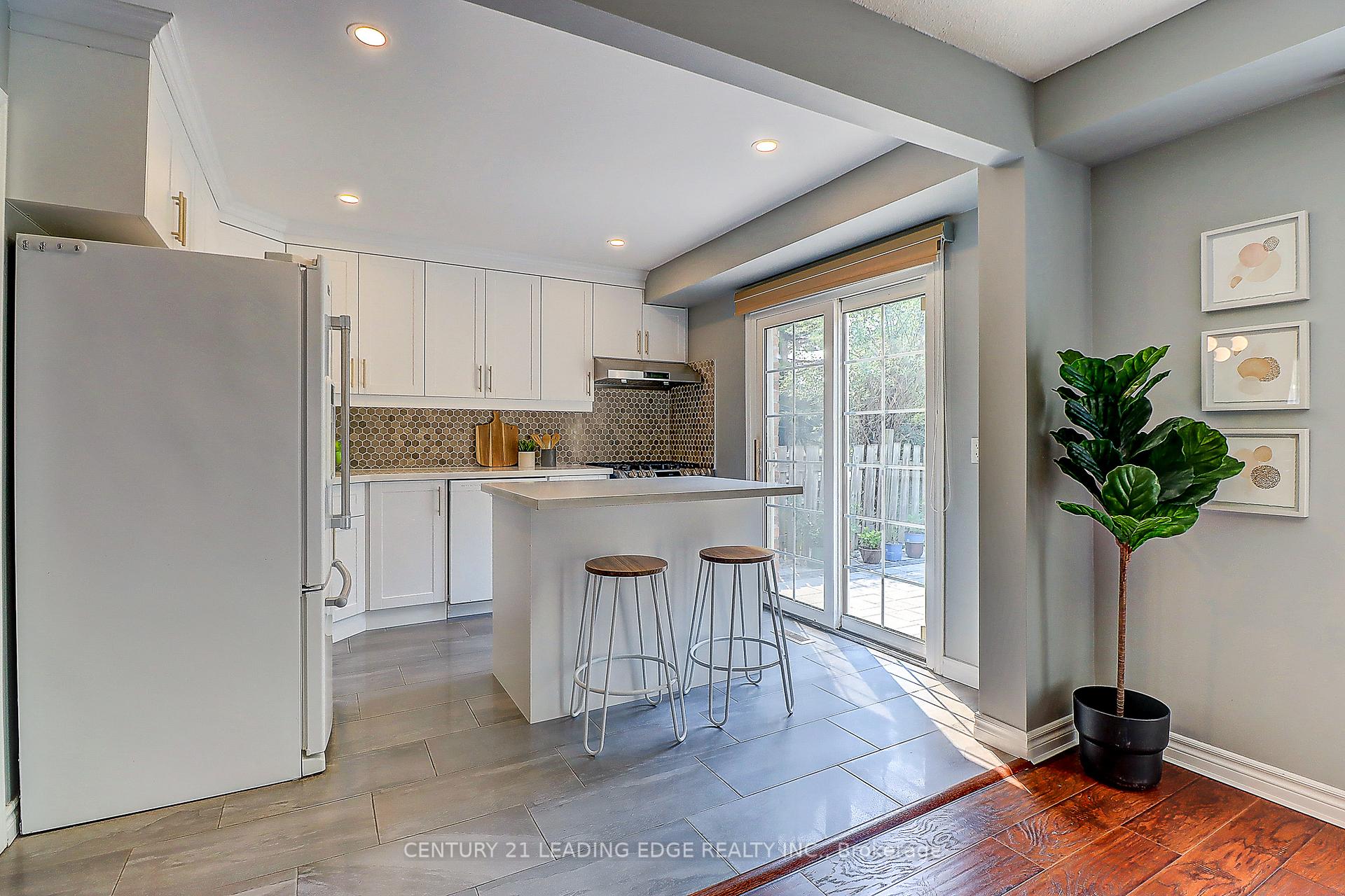 Photo 24 of 45 Vanessa Road, Markham, Markville — HOMEH