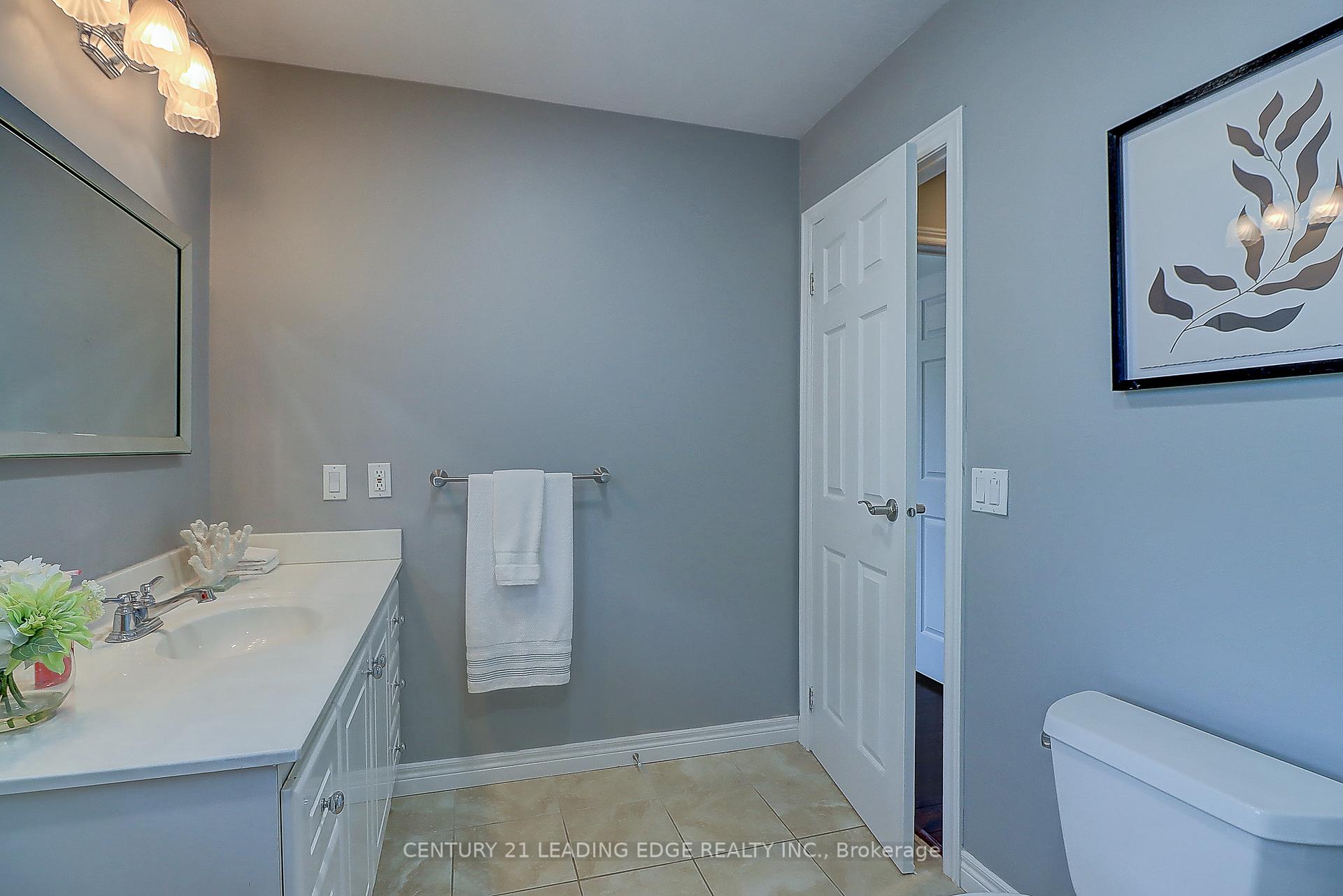 Photo 34 of 45 Vanessa Road, Markham, Markville — HOMEH
