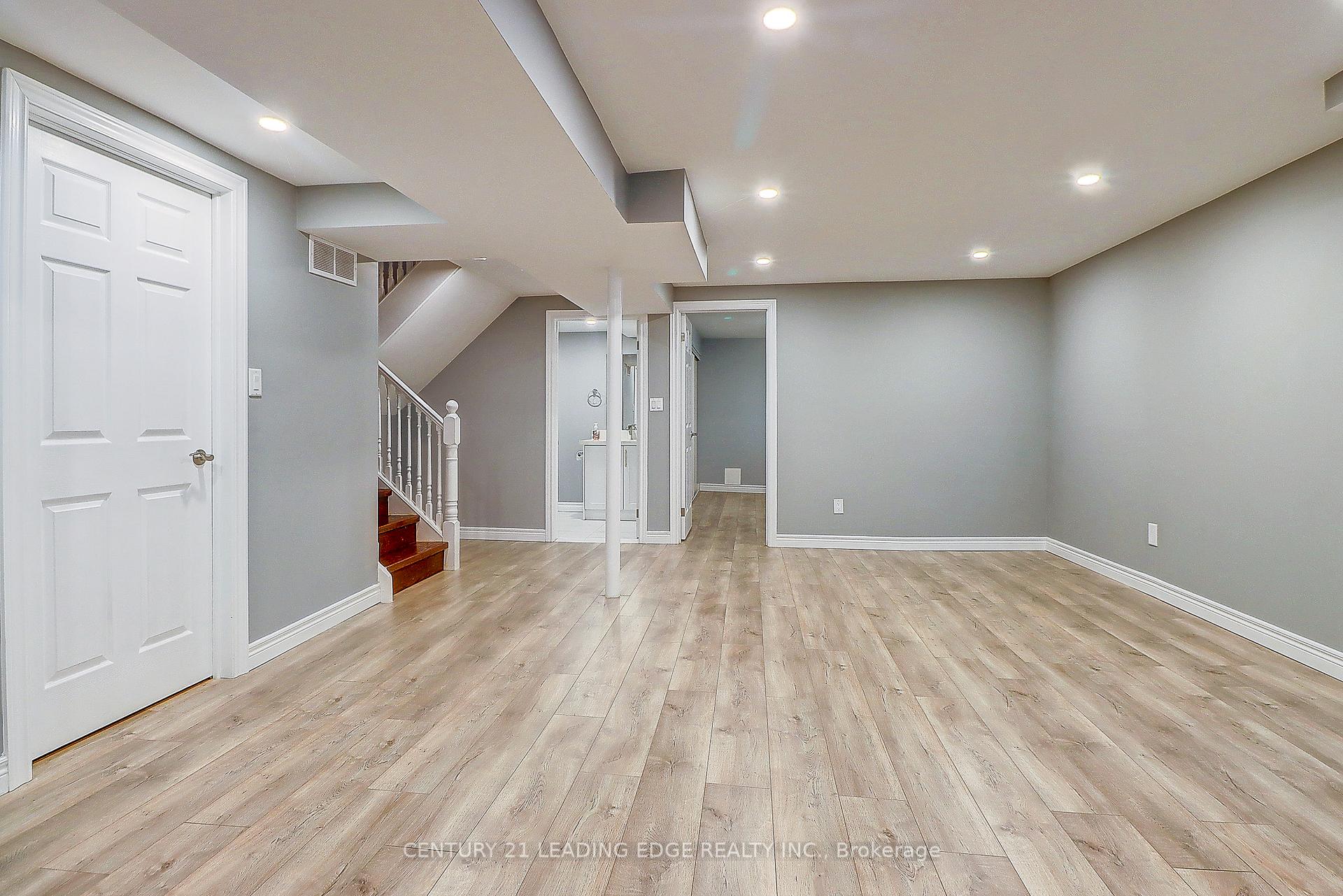 Photo 37 of 45 Vanessa Road, Markham, Markville — HOMEH