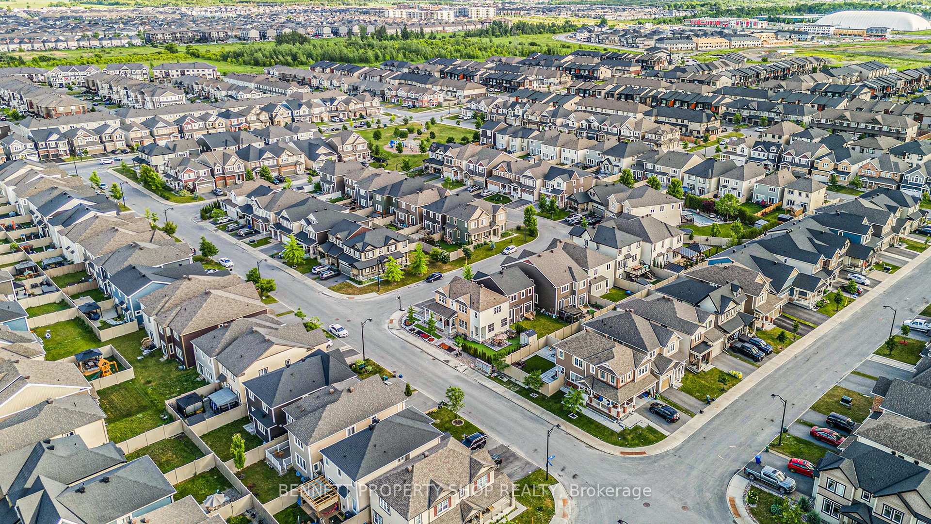 Photo 30 of 52 Oxalis Crescent, Ottawa, Kanata - Emerald Meadows/Trailwest — HOMEH