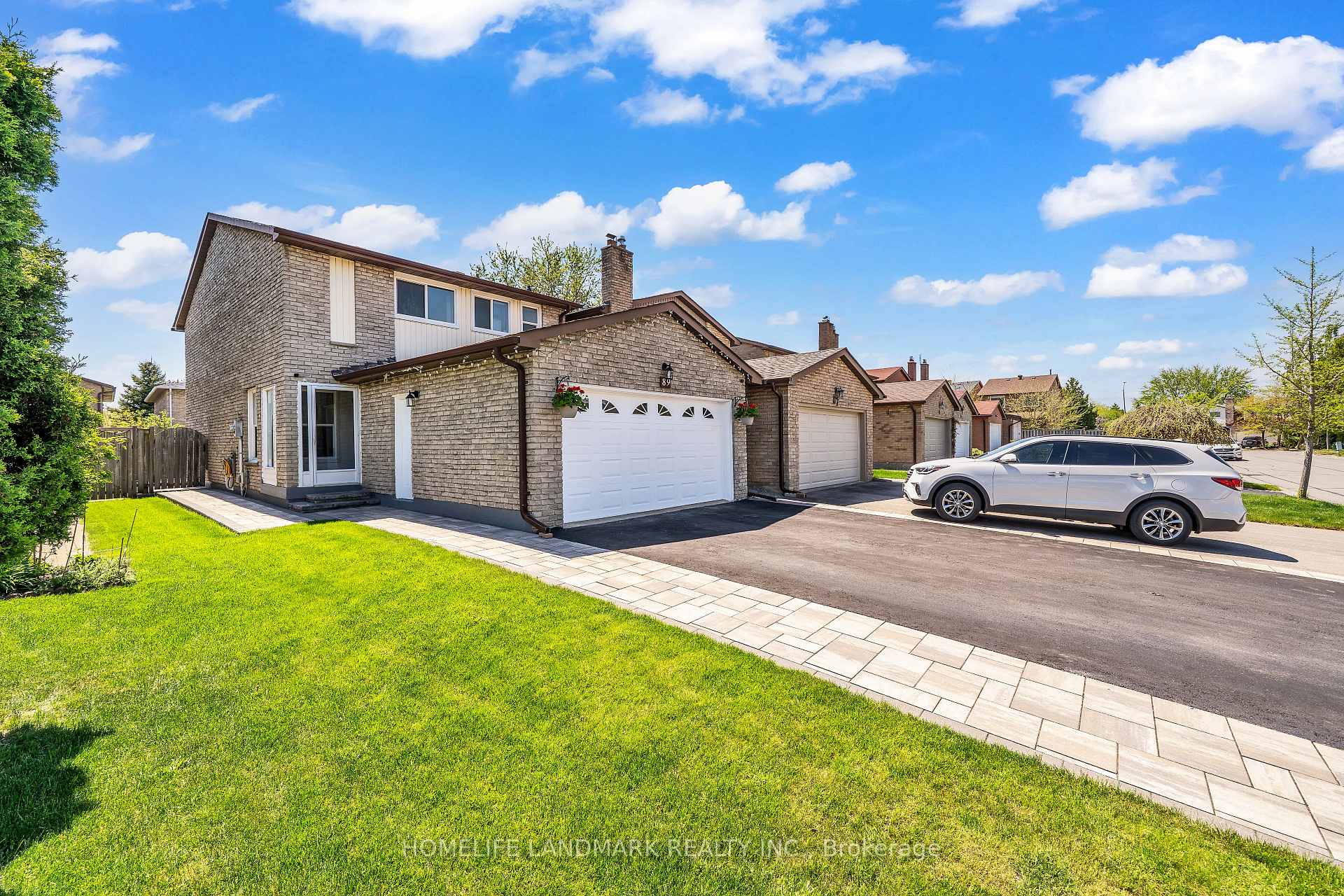 Photo 2 of 89 Upton Crescent, Markham, Milliken Mills West — HOMEH