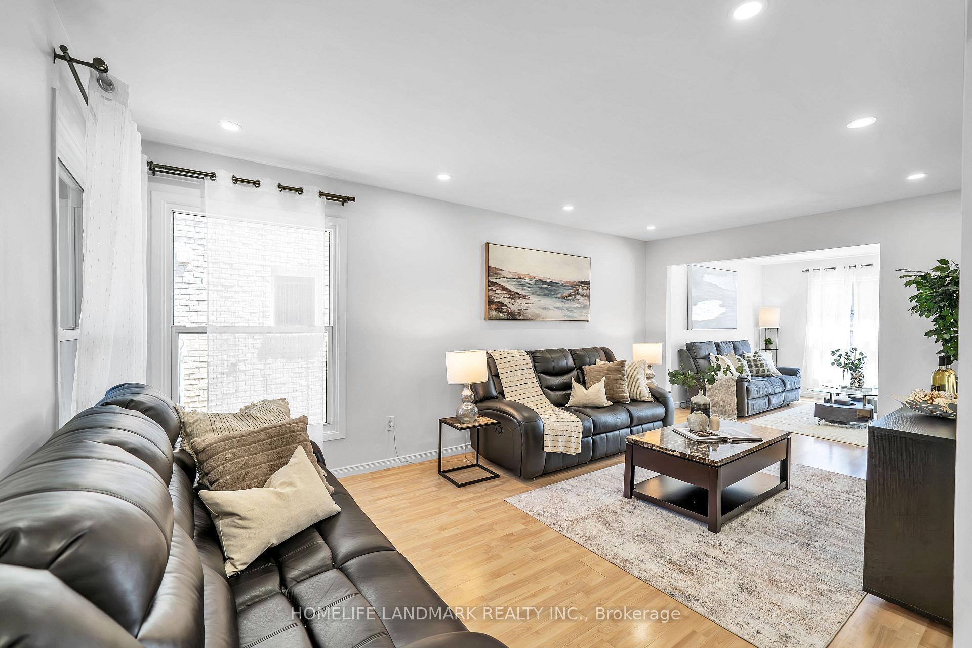 Photo 5 of 89 Upton Crescent, Markham, Milliken Mills West — HOMEH