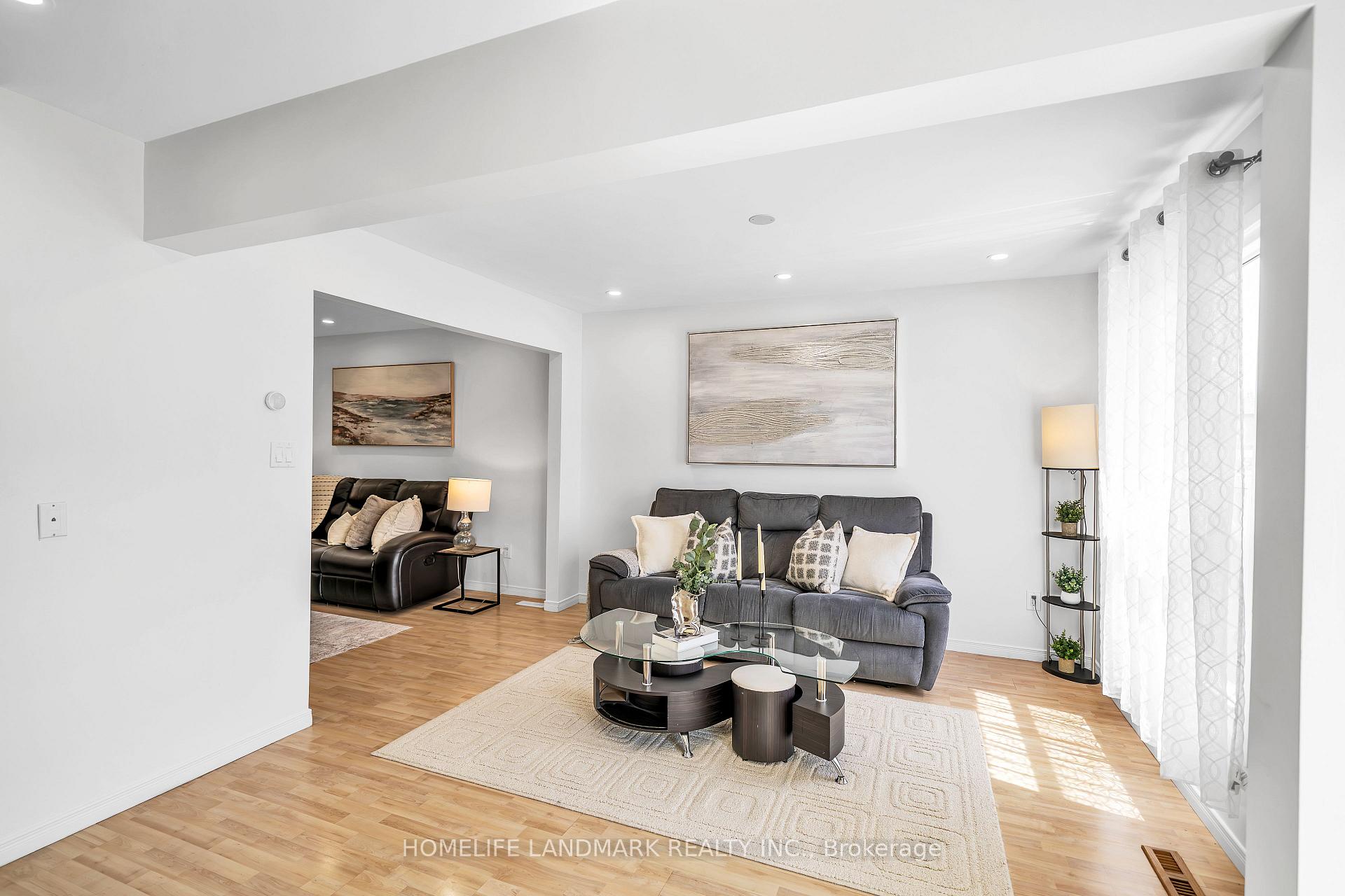 Photo 9 of 89 Upton Crescent, Markham, Milliken Mills West — HOMEH