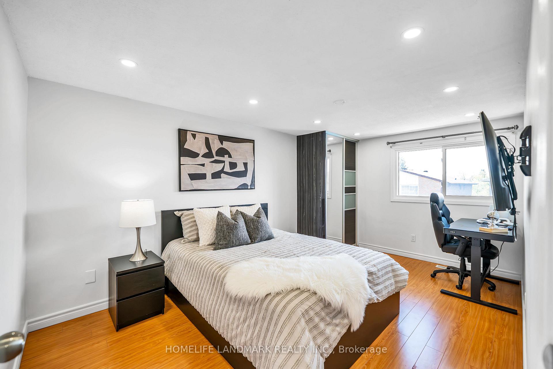 Photo 41 of 89 Upton Crescent, Markham, Milliken Mills West — HOMEH