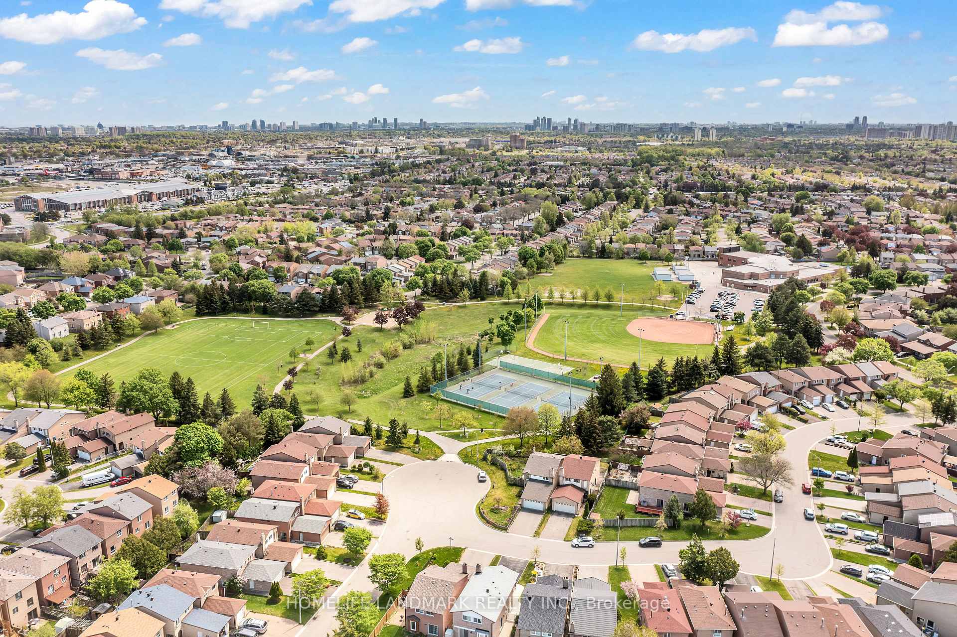 Photo 50 of 89 Upton Crescent, Markham, Milliken Mills West — HOMEH
