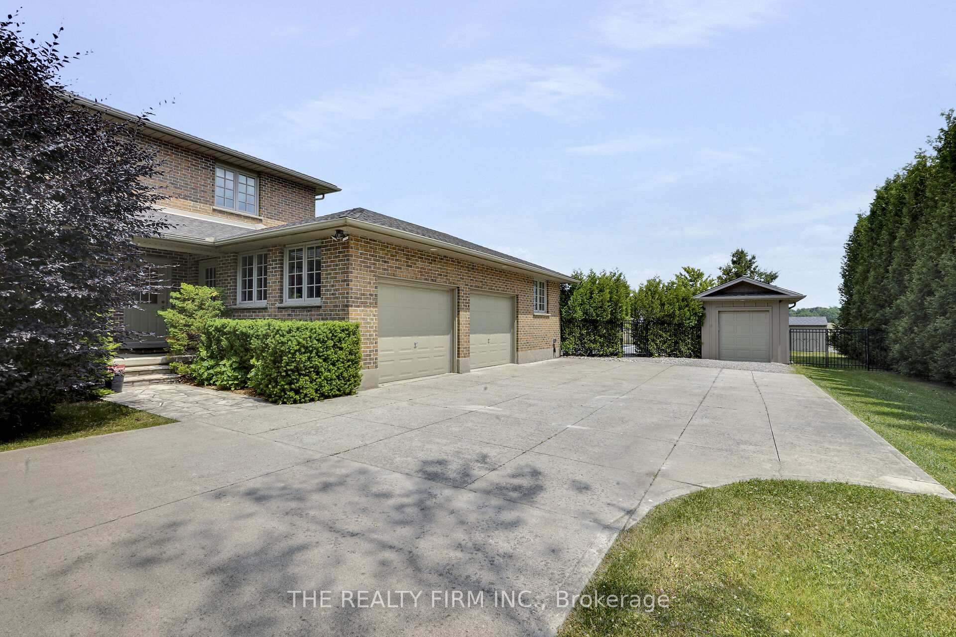 Photo 9 of 24482 Poplar Hill Road, Middlesex Centre, Poplar Hill — HOMEH