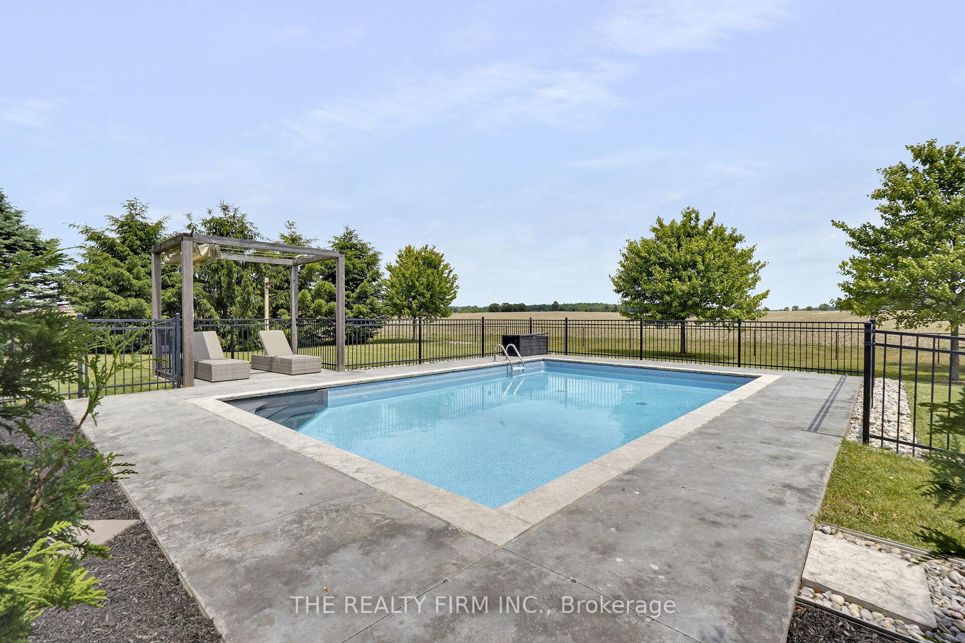 Photo 11 of 24482 Poplar Hill Road, Middlesex Centre, Poplar Hill — HOMEH