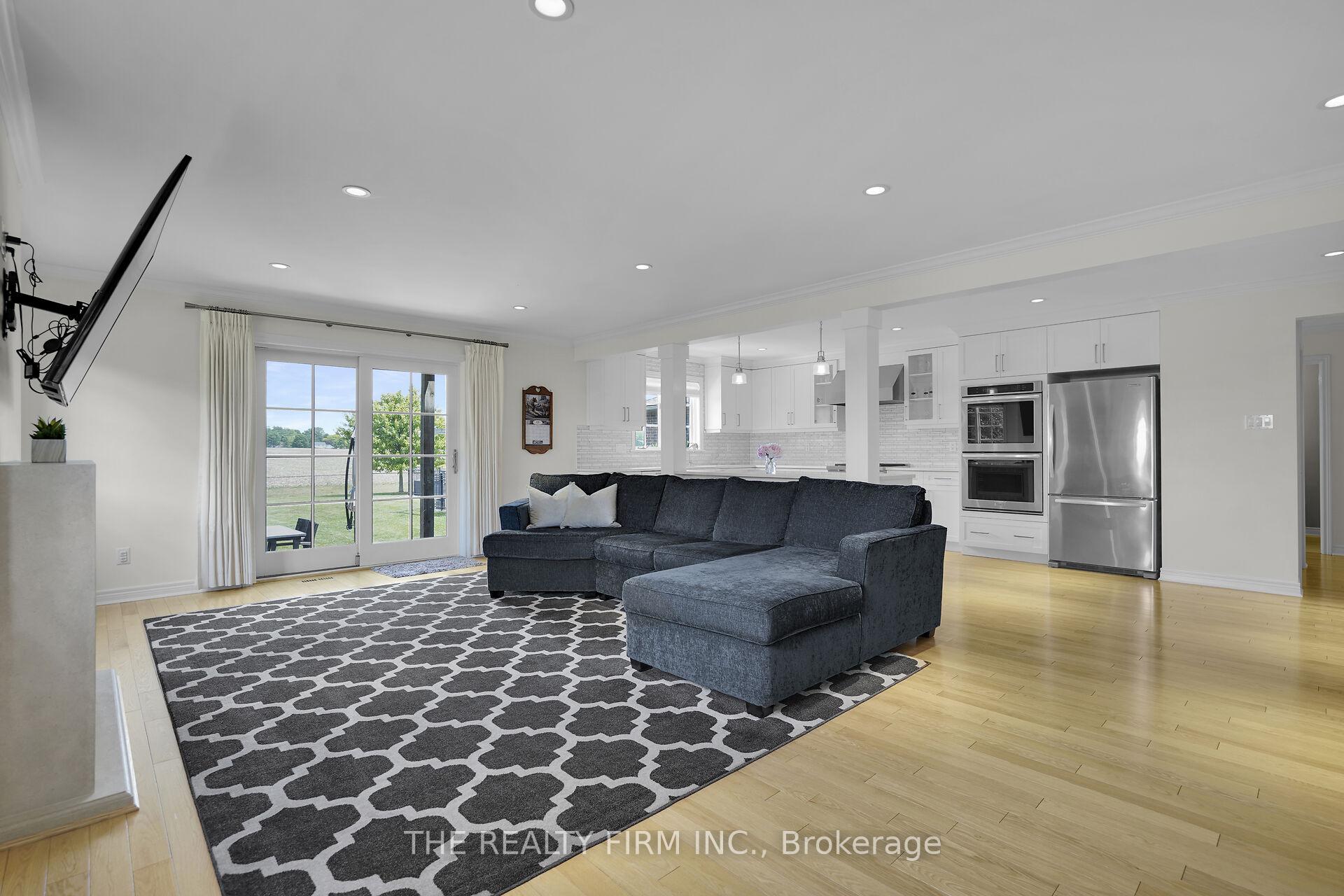 Photo 19 of 24482 Poplar Hill Road, Middlesex Centre, Poplar Hill — HOMEH