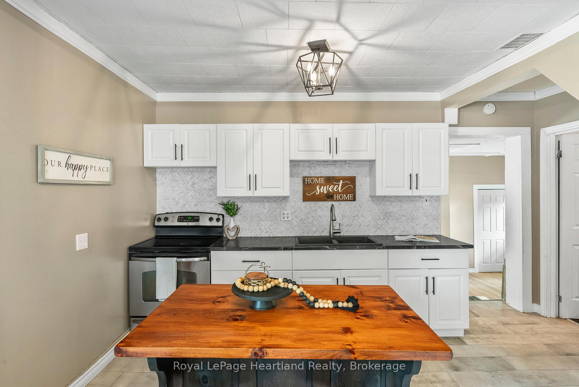 Photo 12 of 33 Allan Street, Minto — HOMEH
