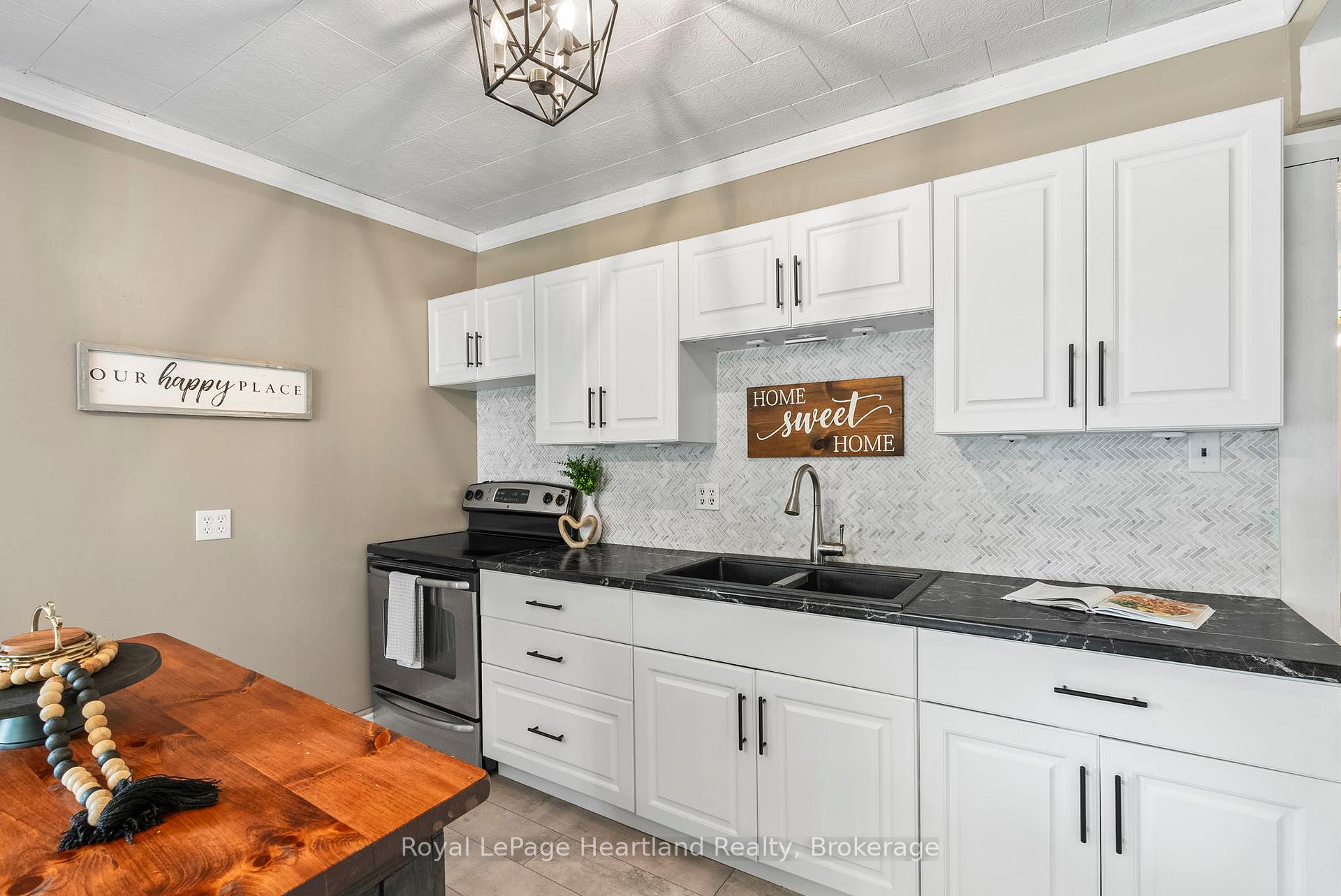 Photo 13 of 33 Allan Street, Minto — HOMEH